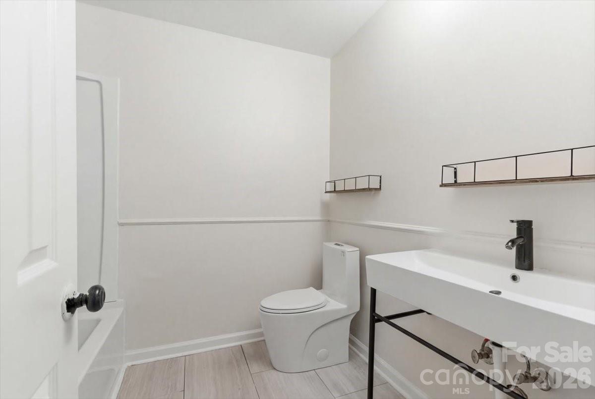 5810 Red Carriage Lane — Charlotte