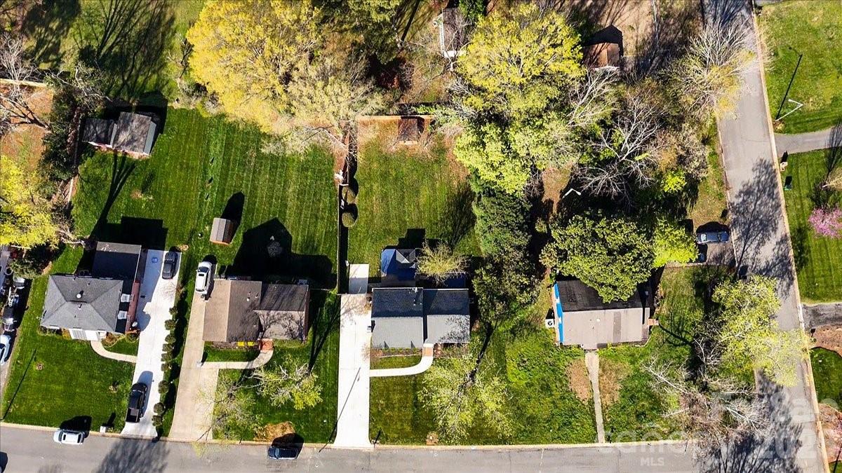 5810 Red Carriage Lane — Charlotte