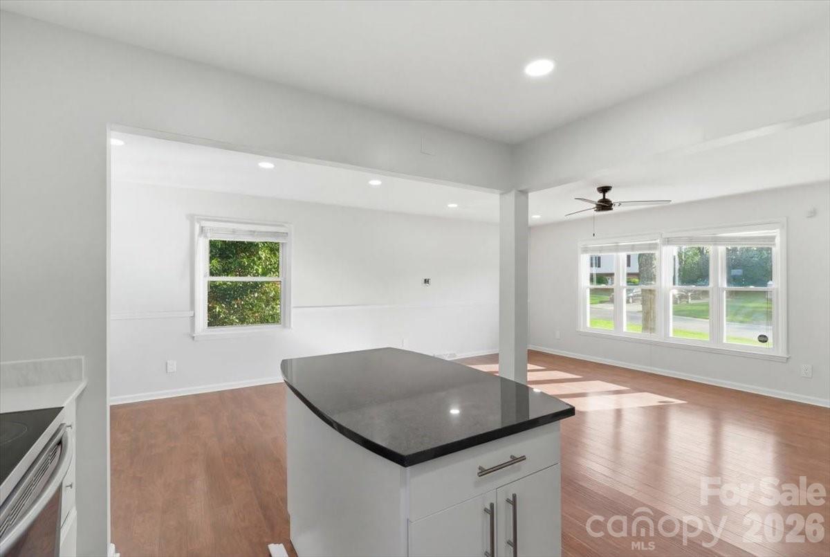 5810 Red Carriage Lane — Charlotte