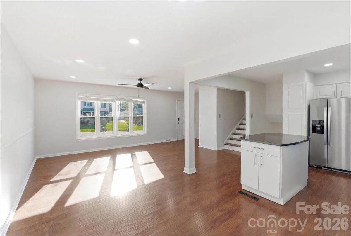 5810 Red Carriage Lane — Charlotte