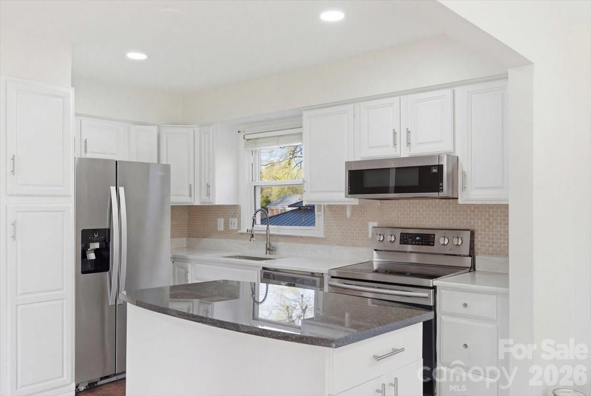 5810 Red Carriage Lane — Charlotte
