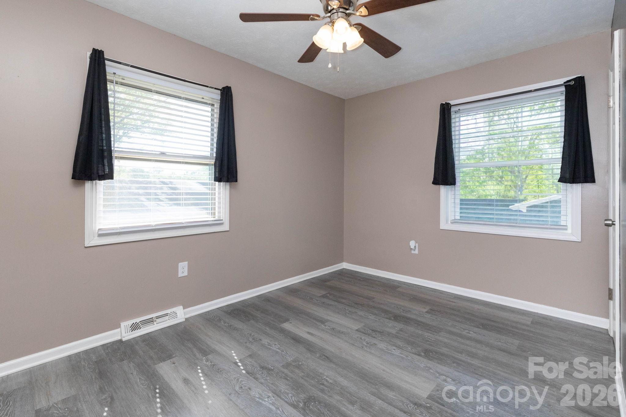 30 Compton Drive — Asheville