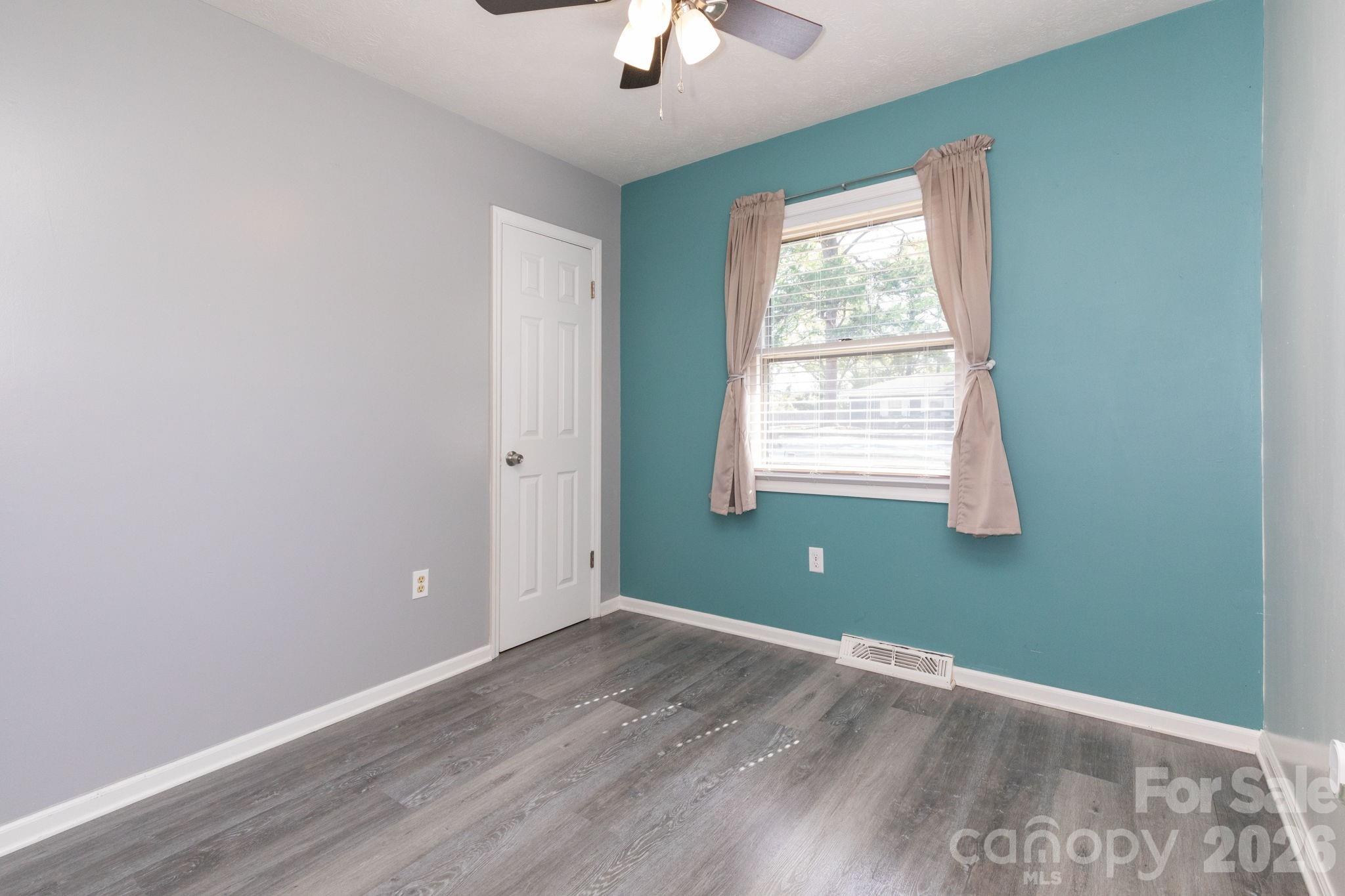 30 Compton Drive — Asheville