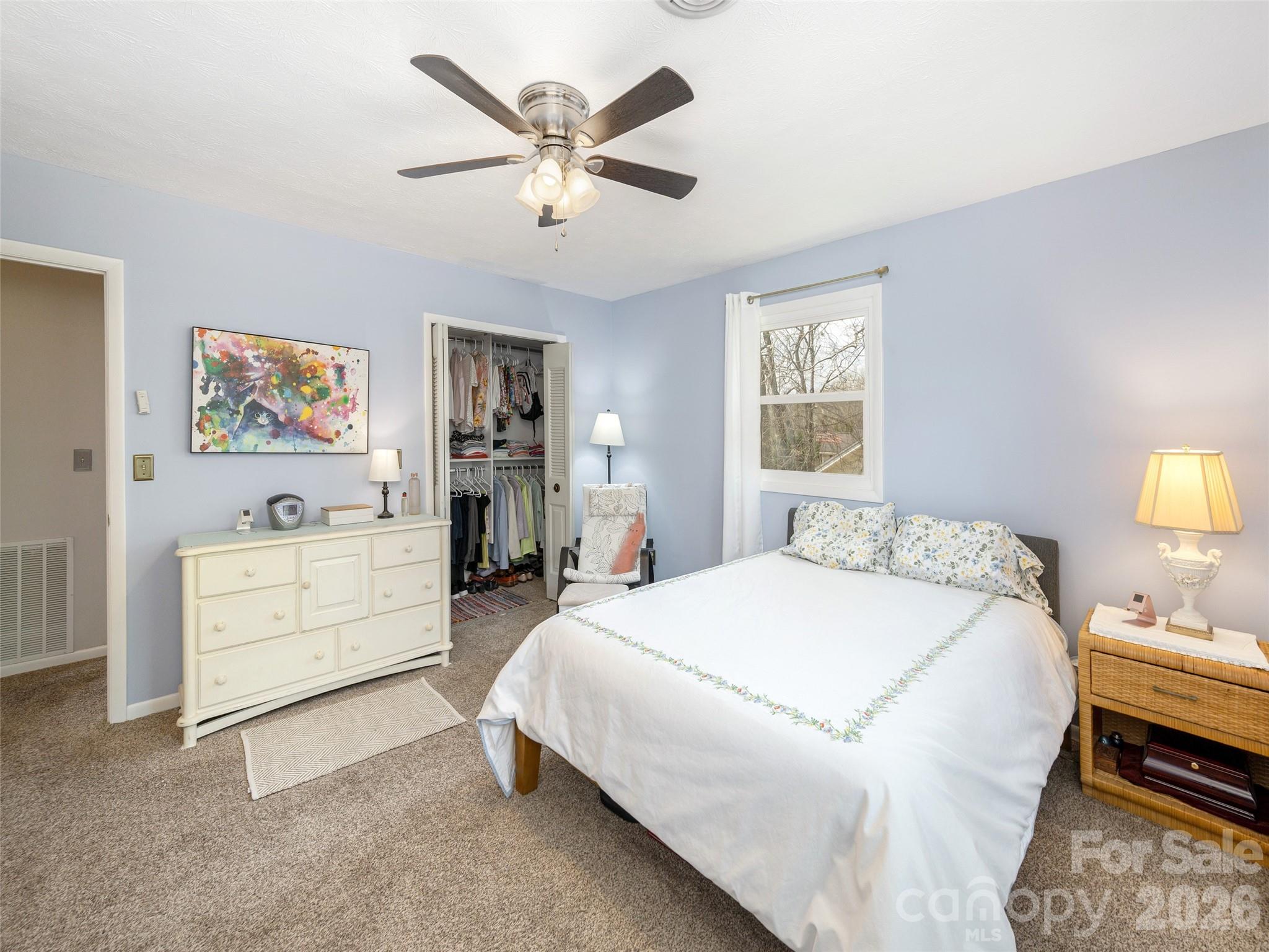 103 Oakwood Place #4 — Hendersonville
