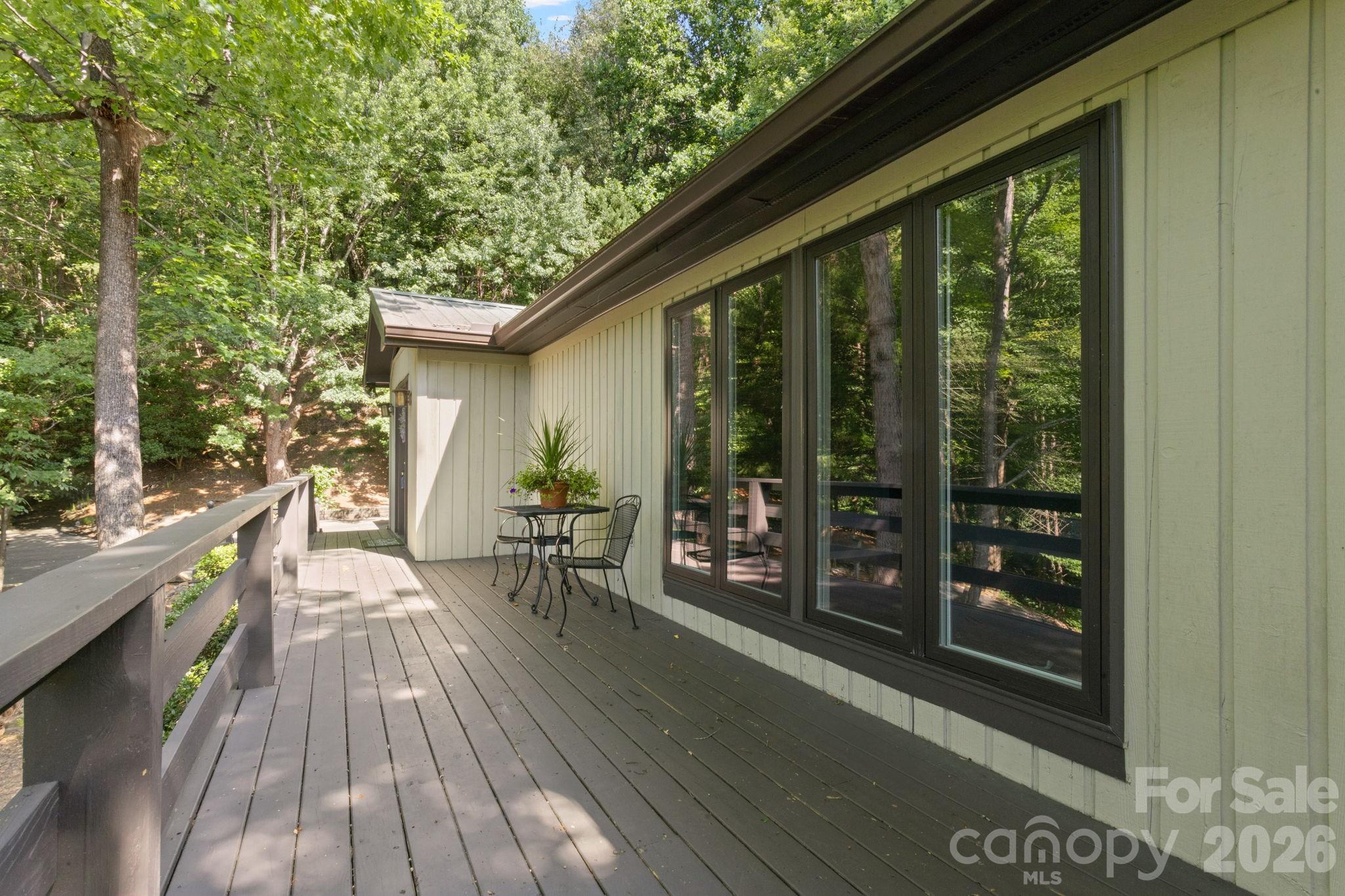 56 Cardinal Circle — Tryon