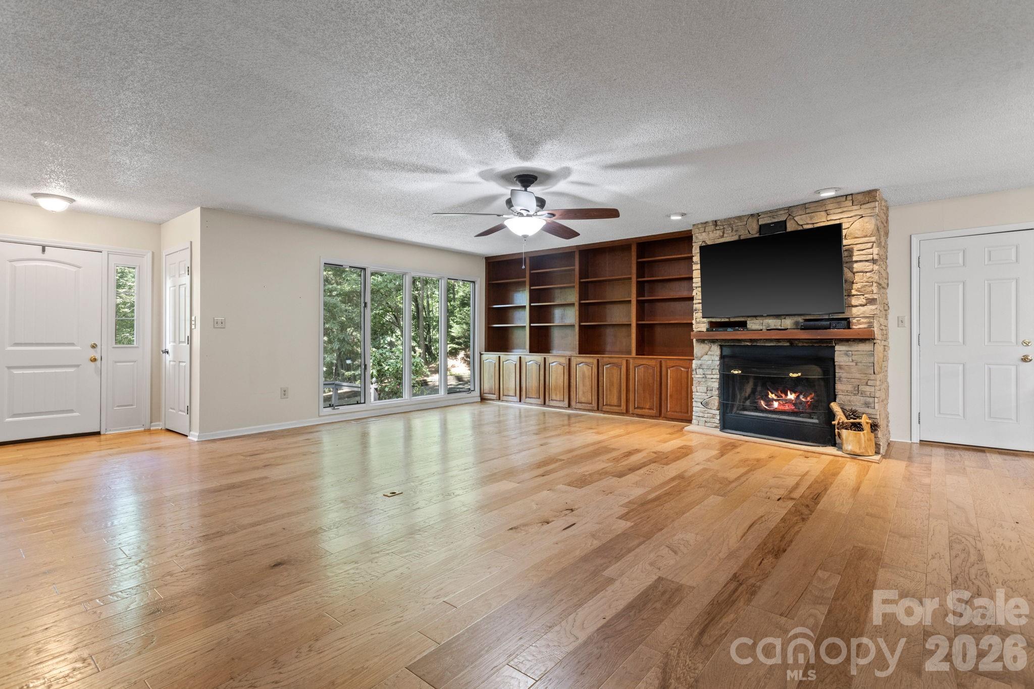 56 Cardinal Circle — Tryon
