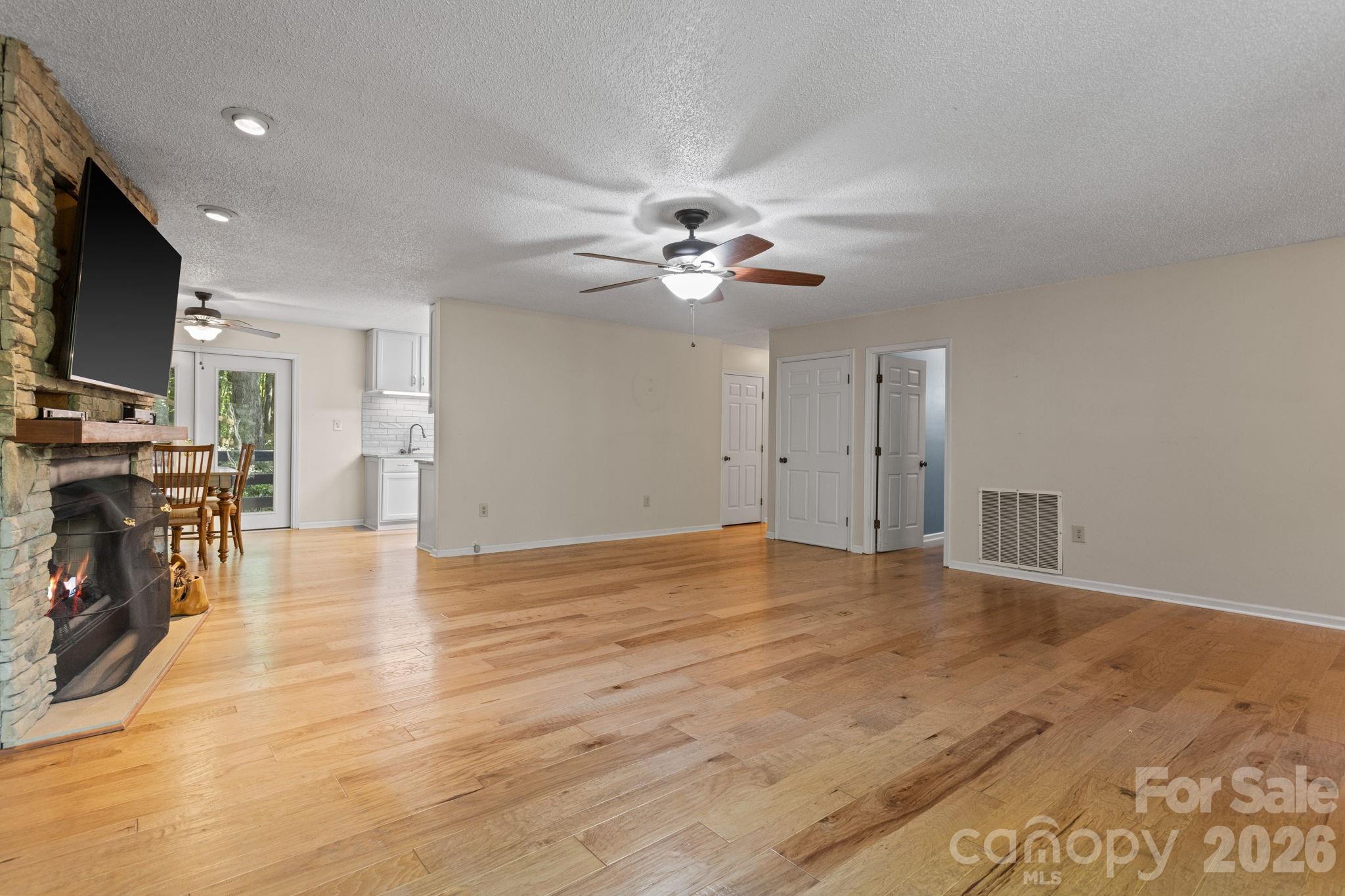 56 Cardinal Circle — Tryon