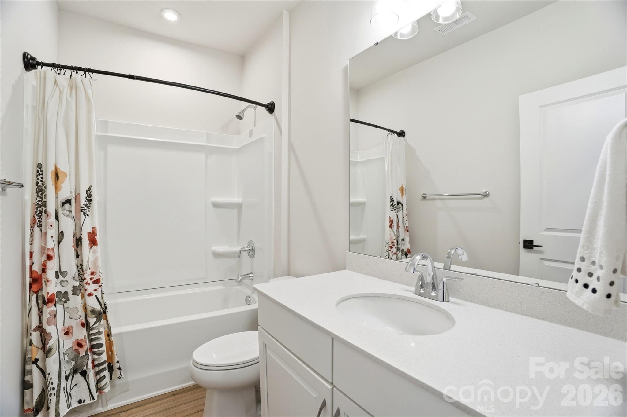 7104 Wayfarer Drive — Charlotte