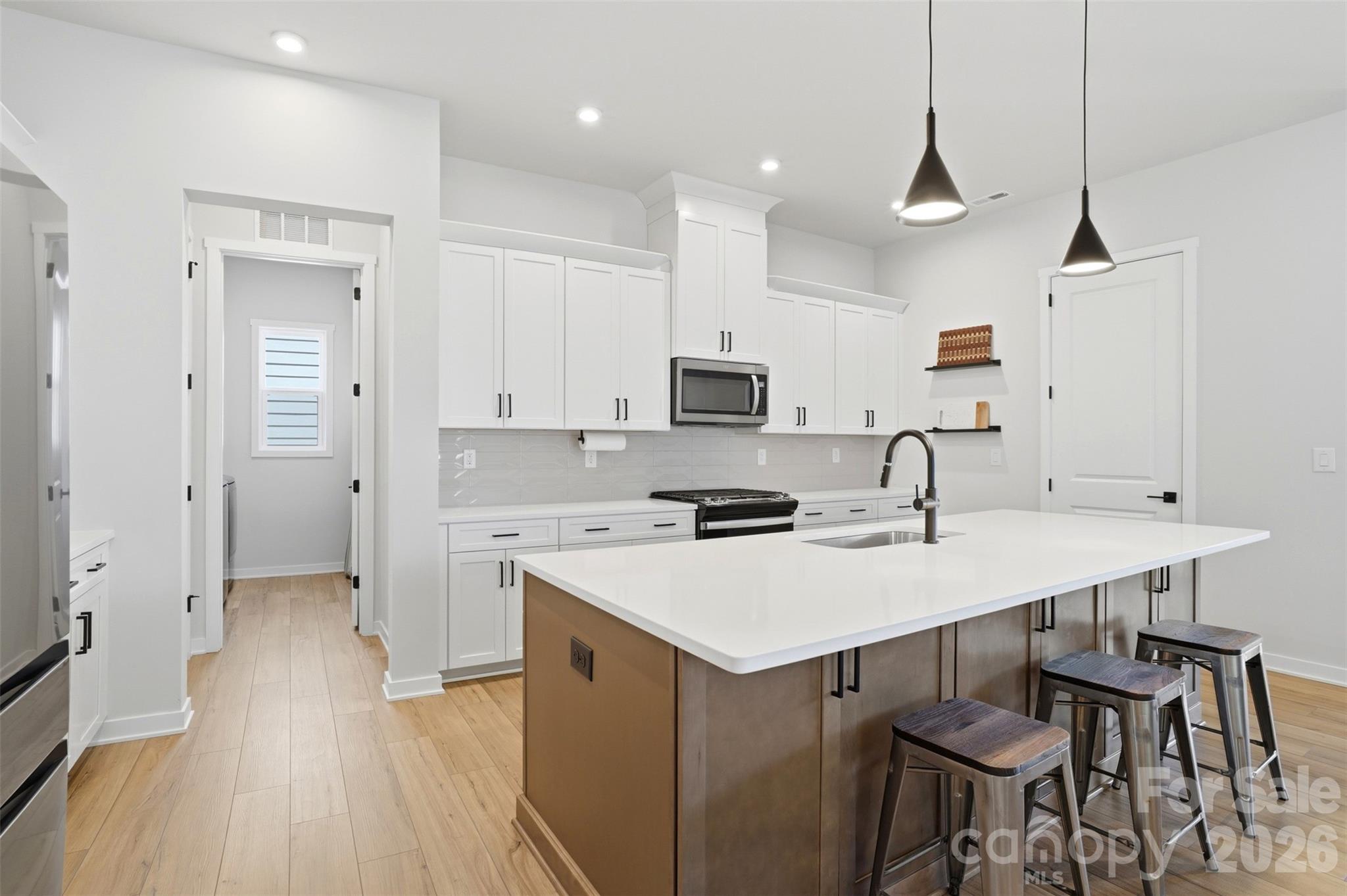 7104 Wayfarer Drive — Charlotte