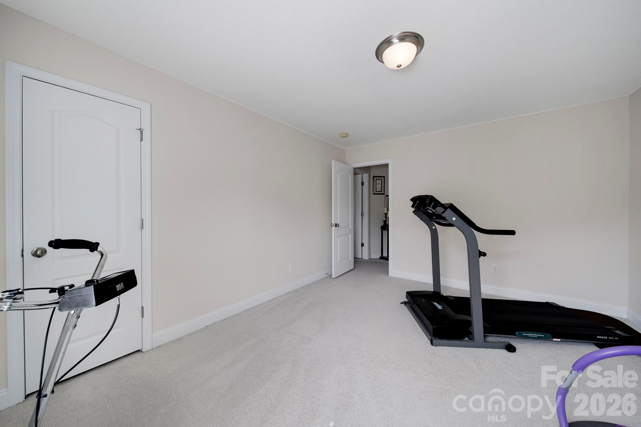 2492 Glyncastle Way — Gastonia