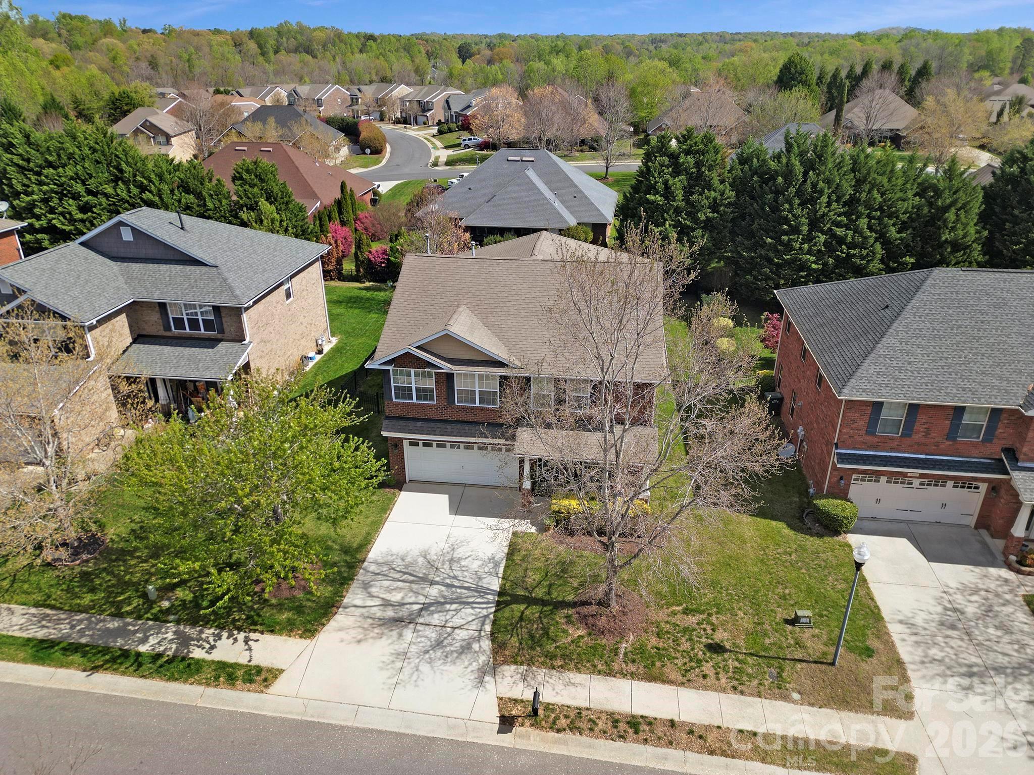2492 Glyncastle Way — Gastonia