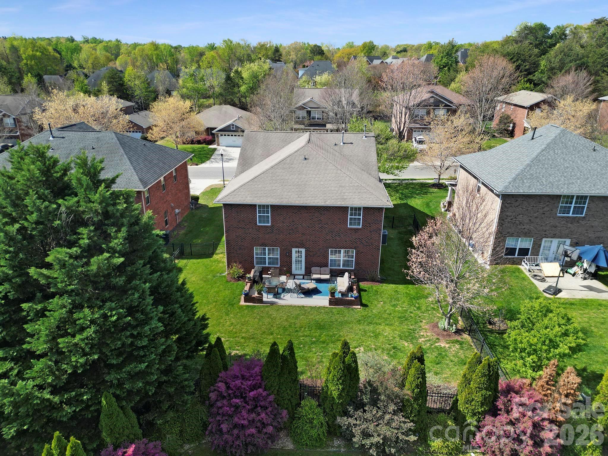 2492 Glyncastle Way — Gastonia