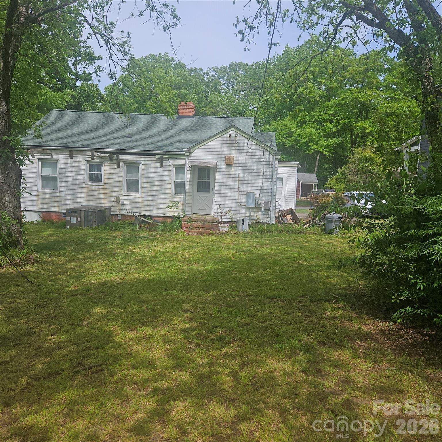 1040 Drummond Avenue — Charlotte