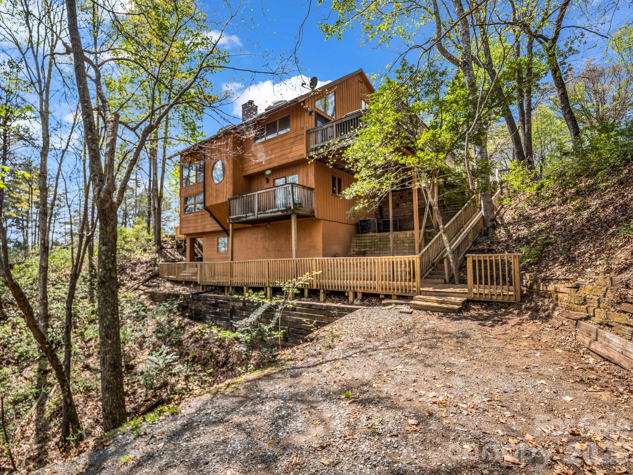 307 Watership Road — Lake Lure