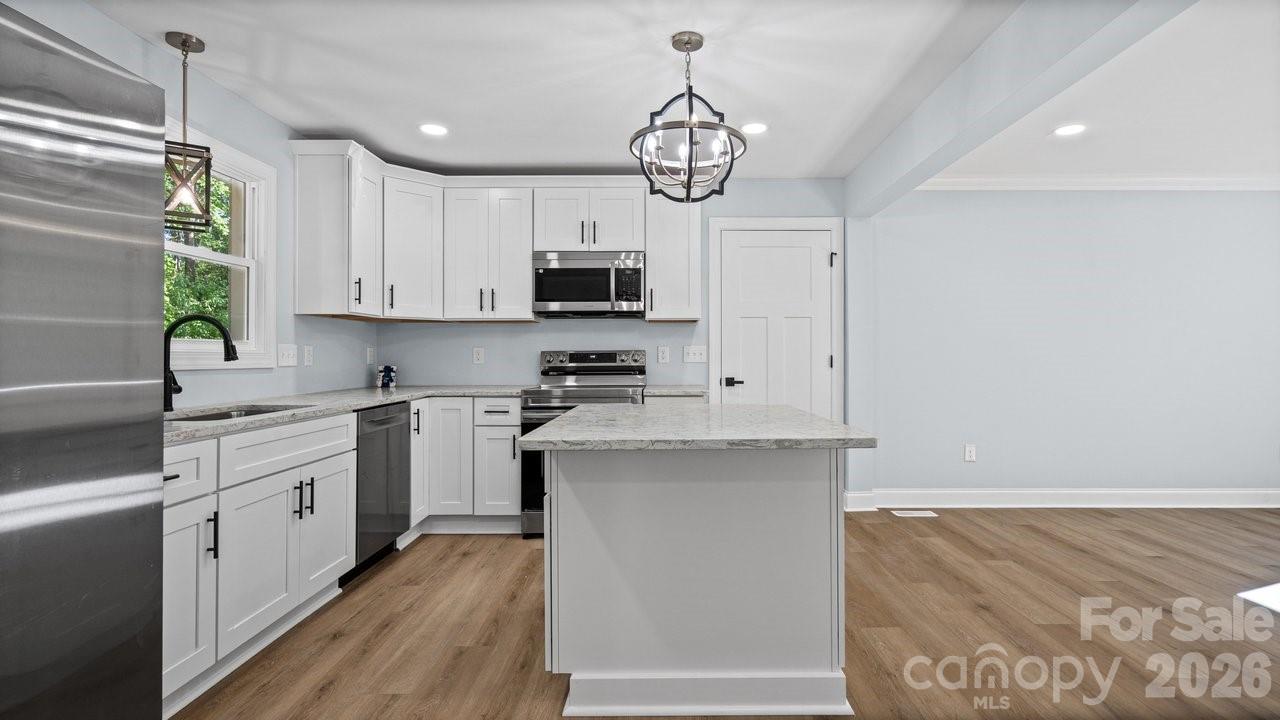 520 Summerow Road — Stanley
