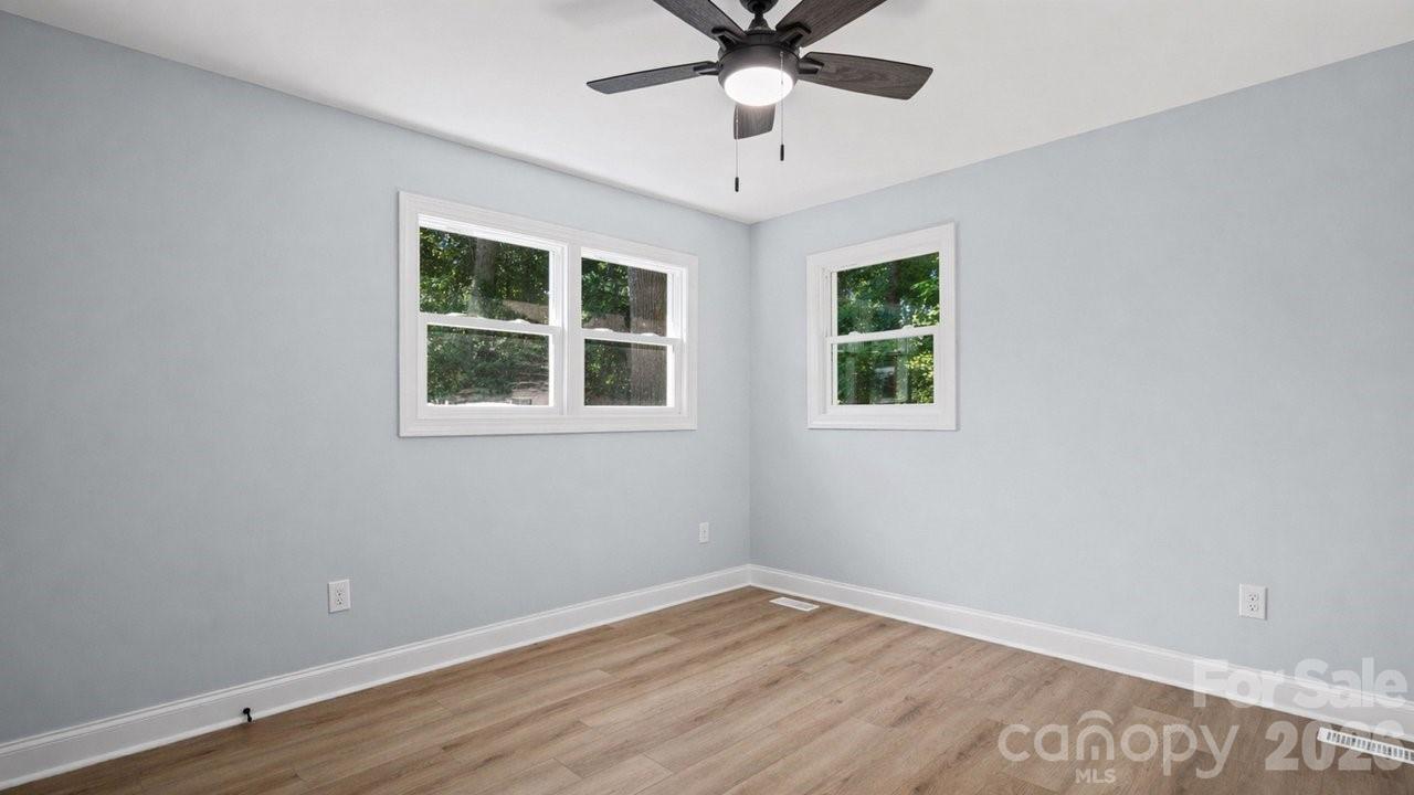 520 Summerow Road — Stanley