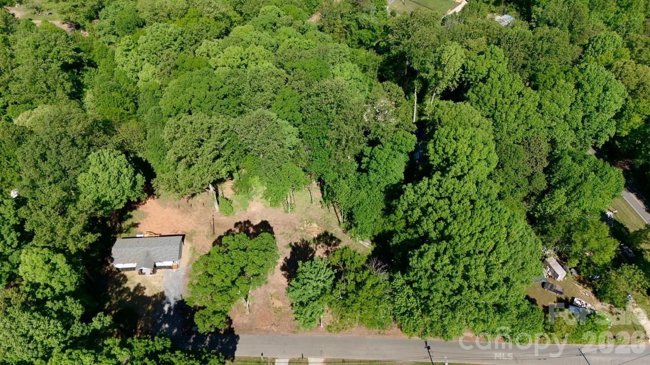 520 Summerow Road — Stanley