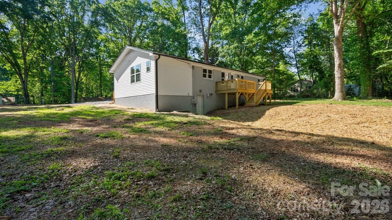 520 Summerow Road — Stanley