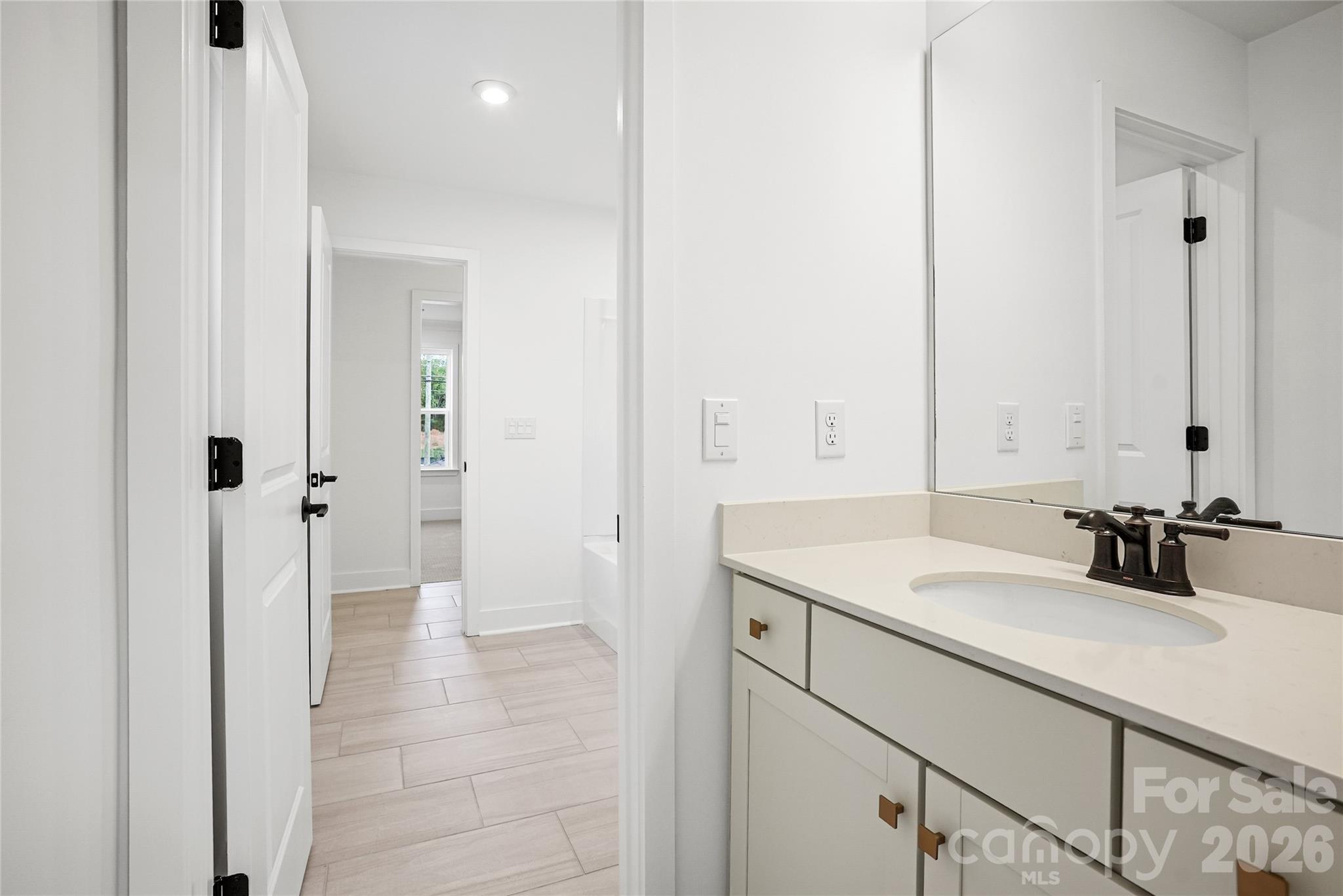 13907 Penbury Lane — Charlotte