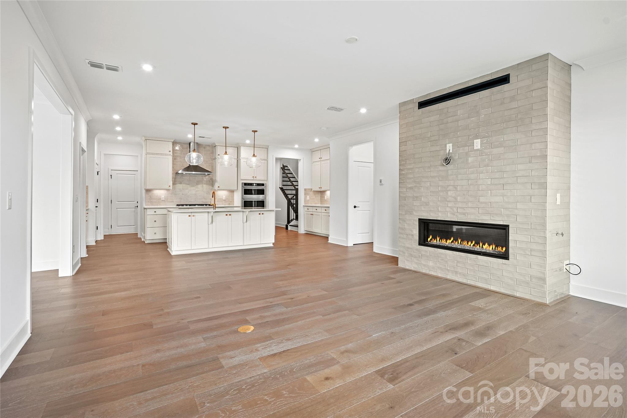 13907 Penbury Lane — Charlotte