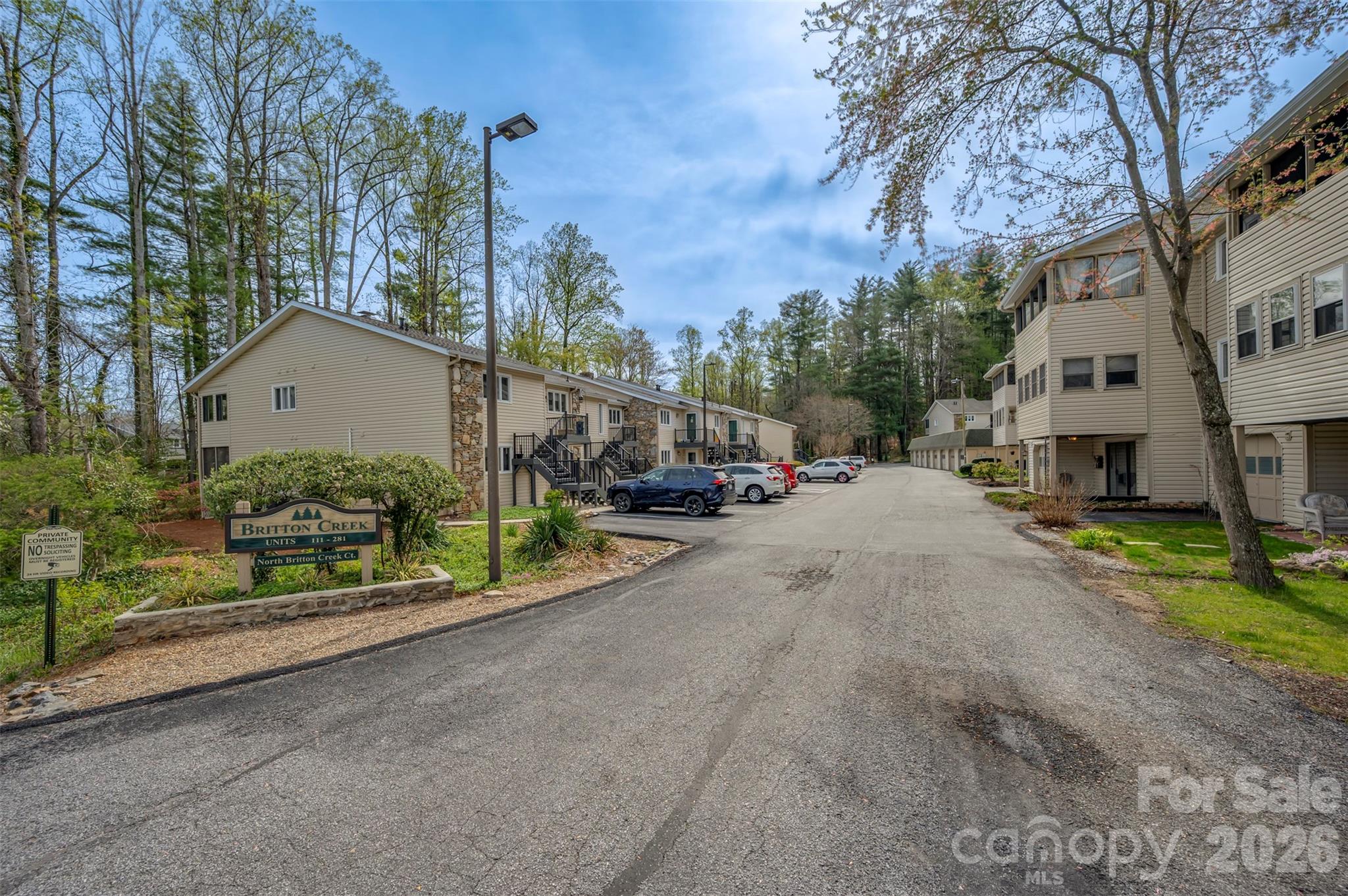 451 Britton Creek Drive — Hendersonville