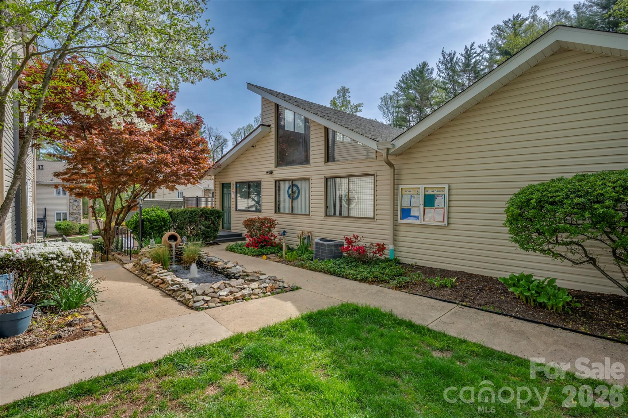 451 Britton Creek Drive — Hendersonville
