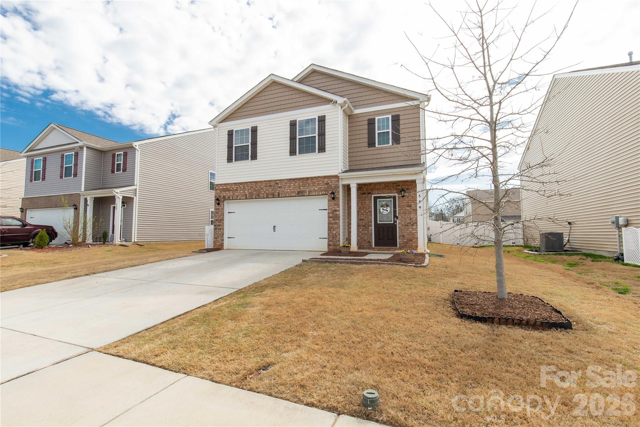 559 King Clover Lane — Clover