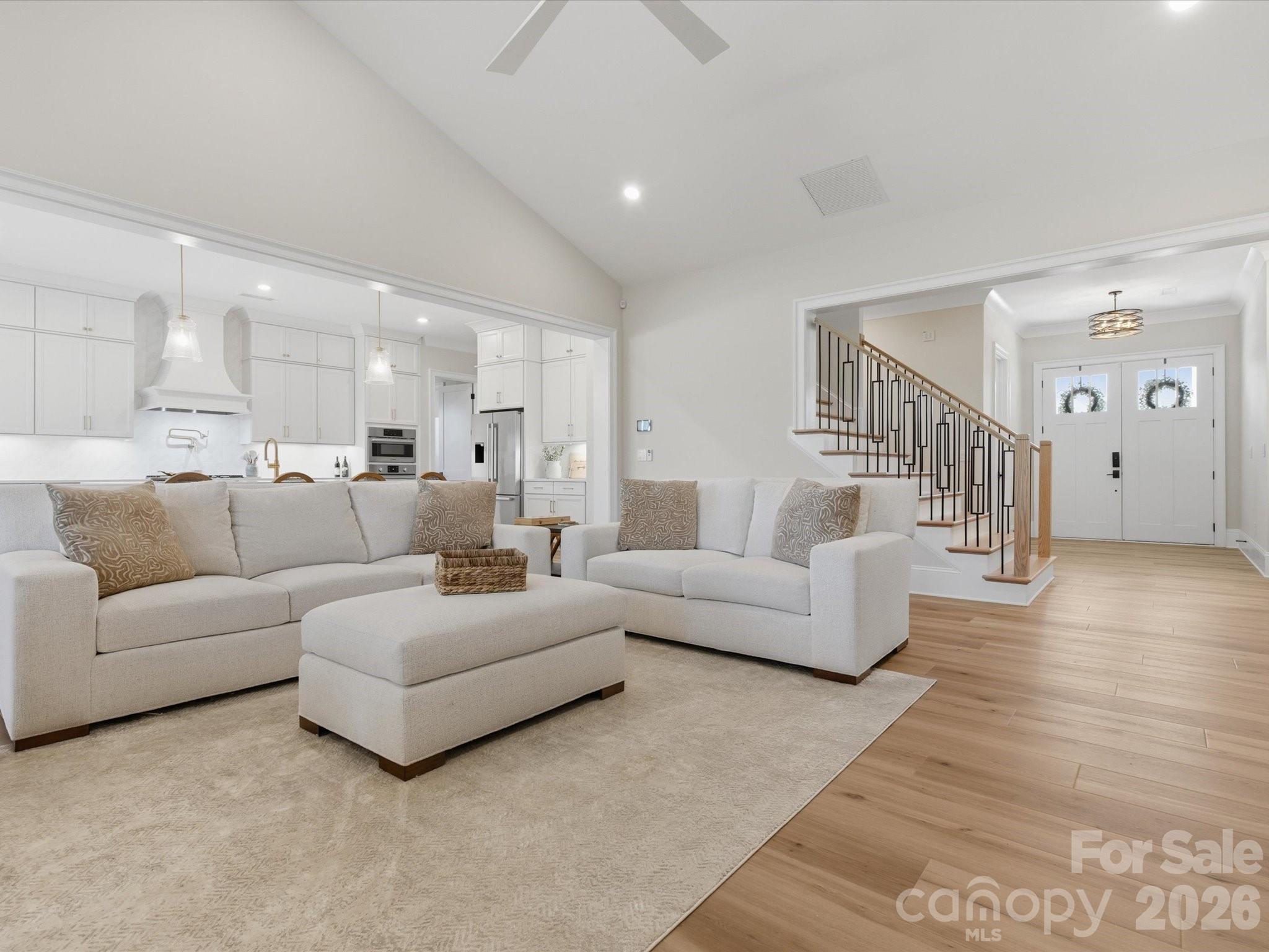 1008 Broadmoor Drive — Marvin