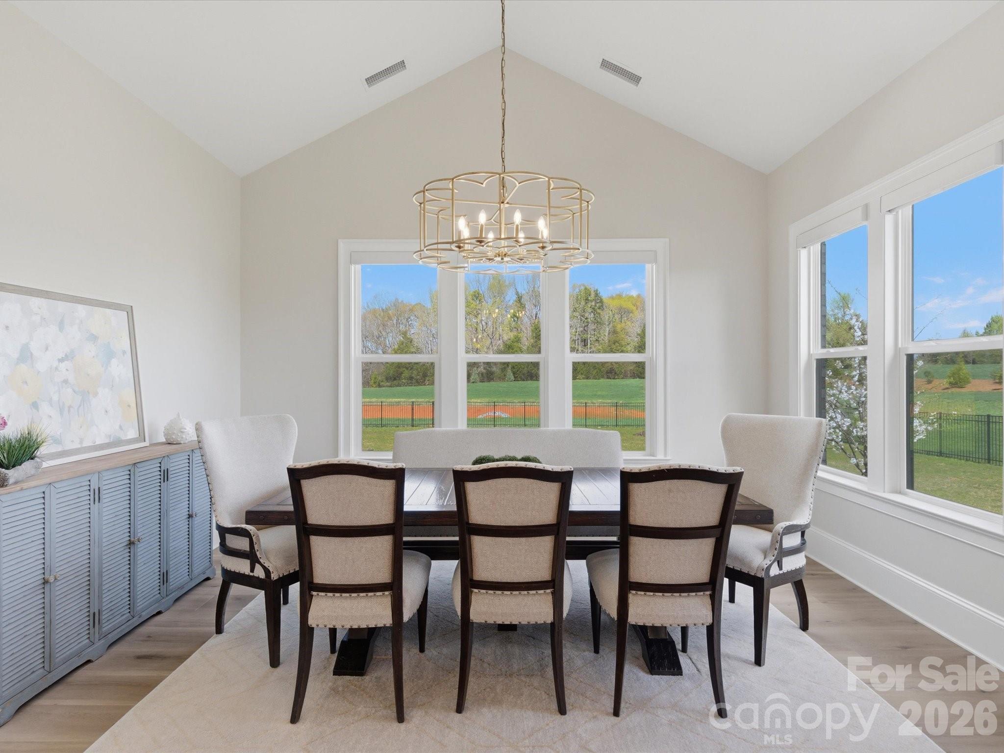 1008 Broadmoor Drive — Marvin