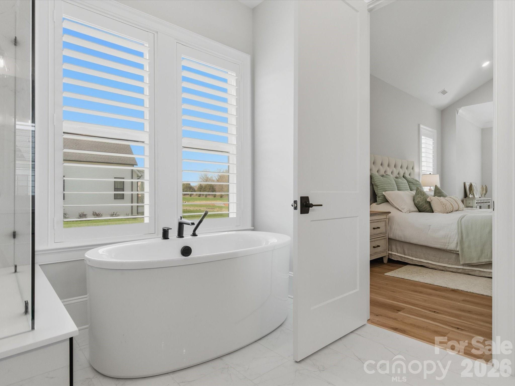 1008 Broadmoor Drive — Marvin