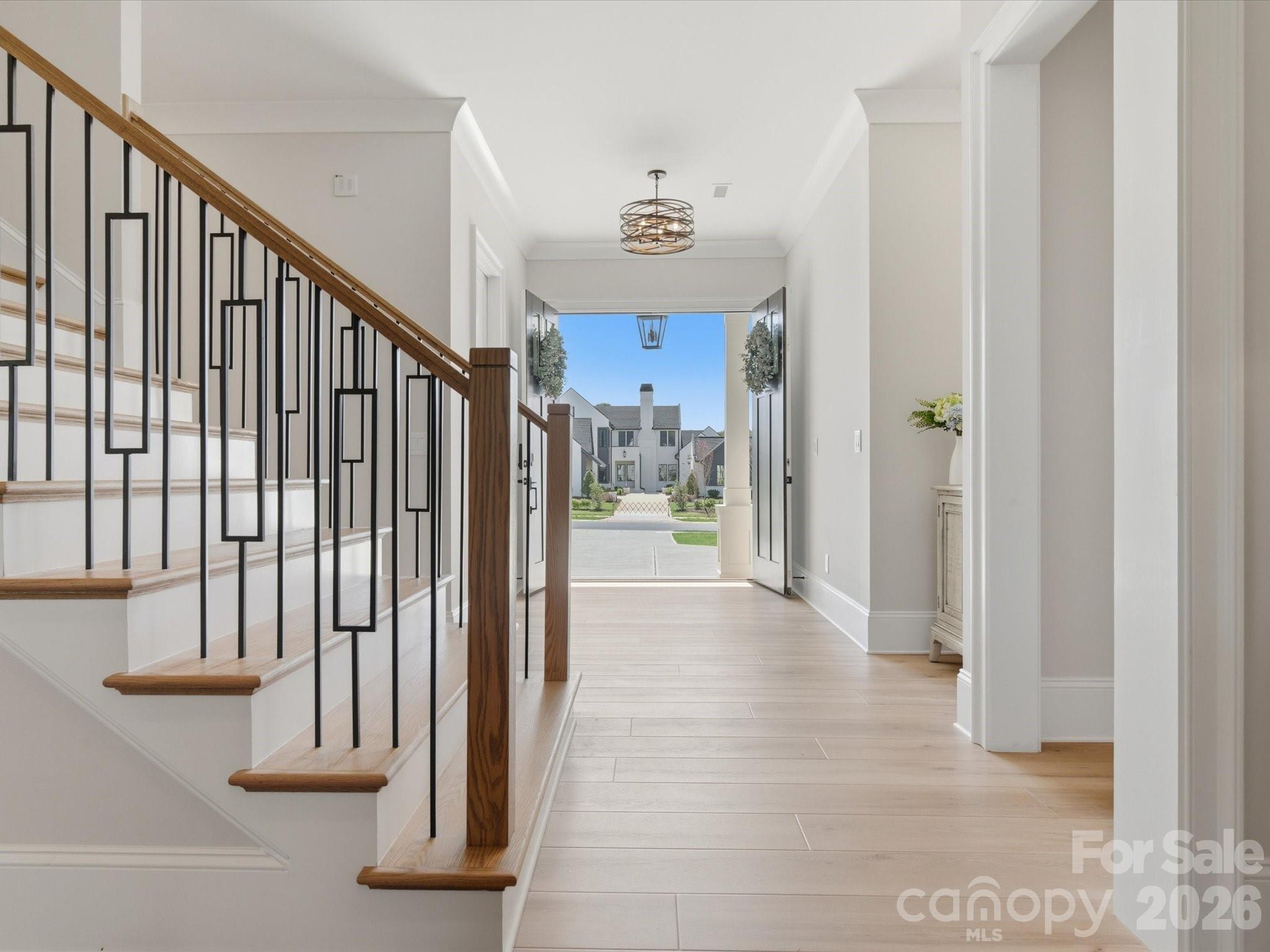 1008 Broadmoor Drive — Marvin