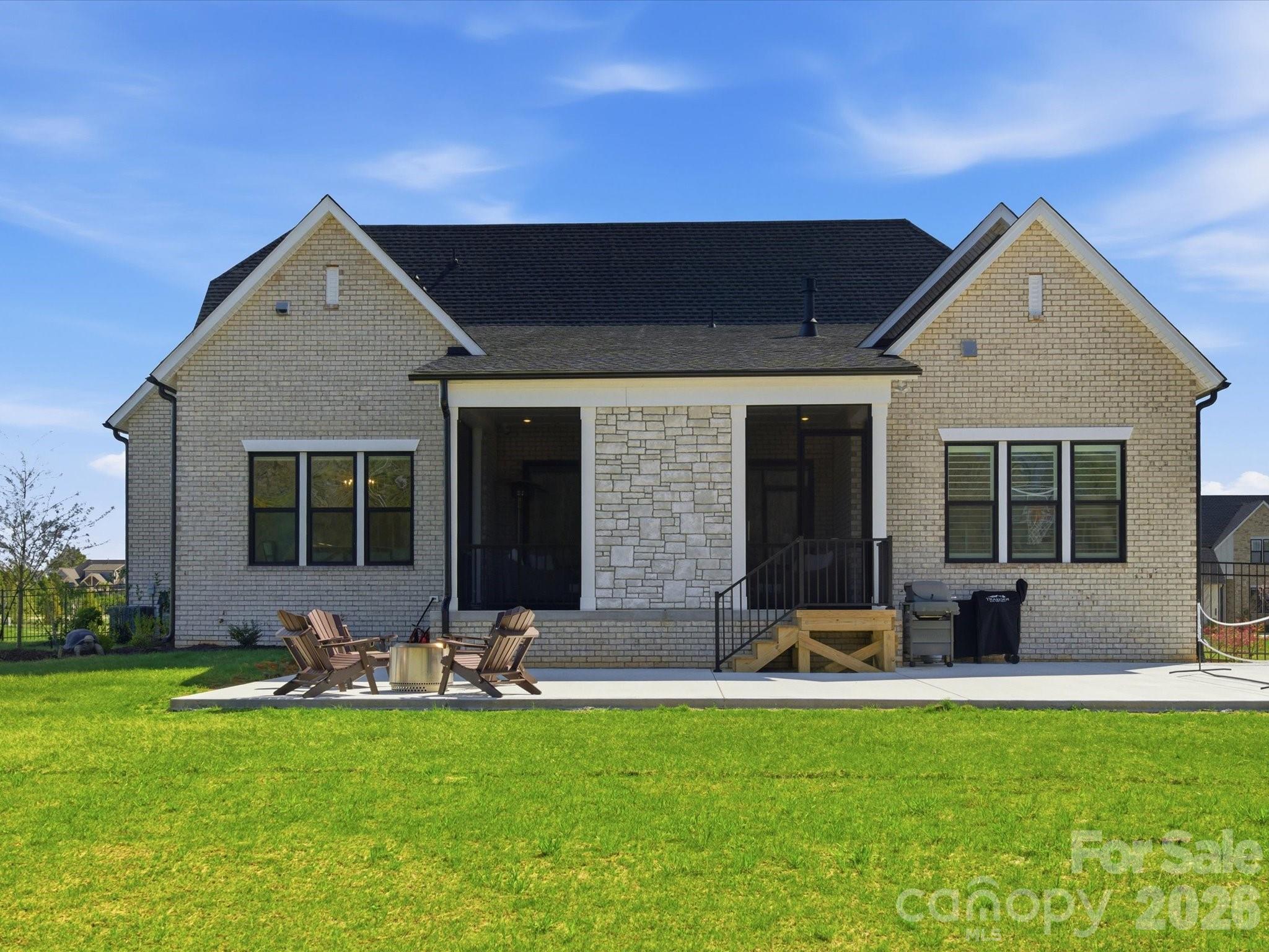 1008 Broadmoor Drive — Marvin