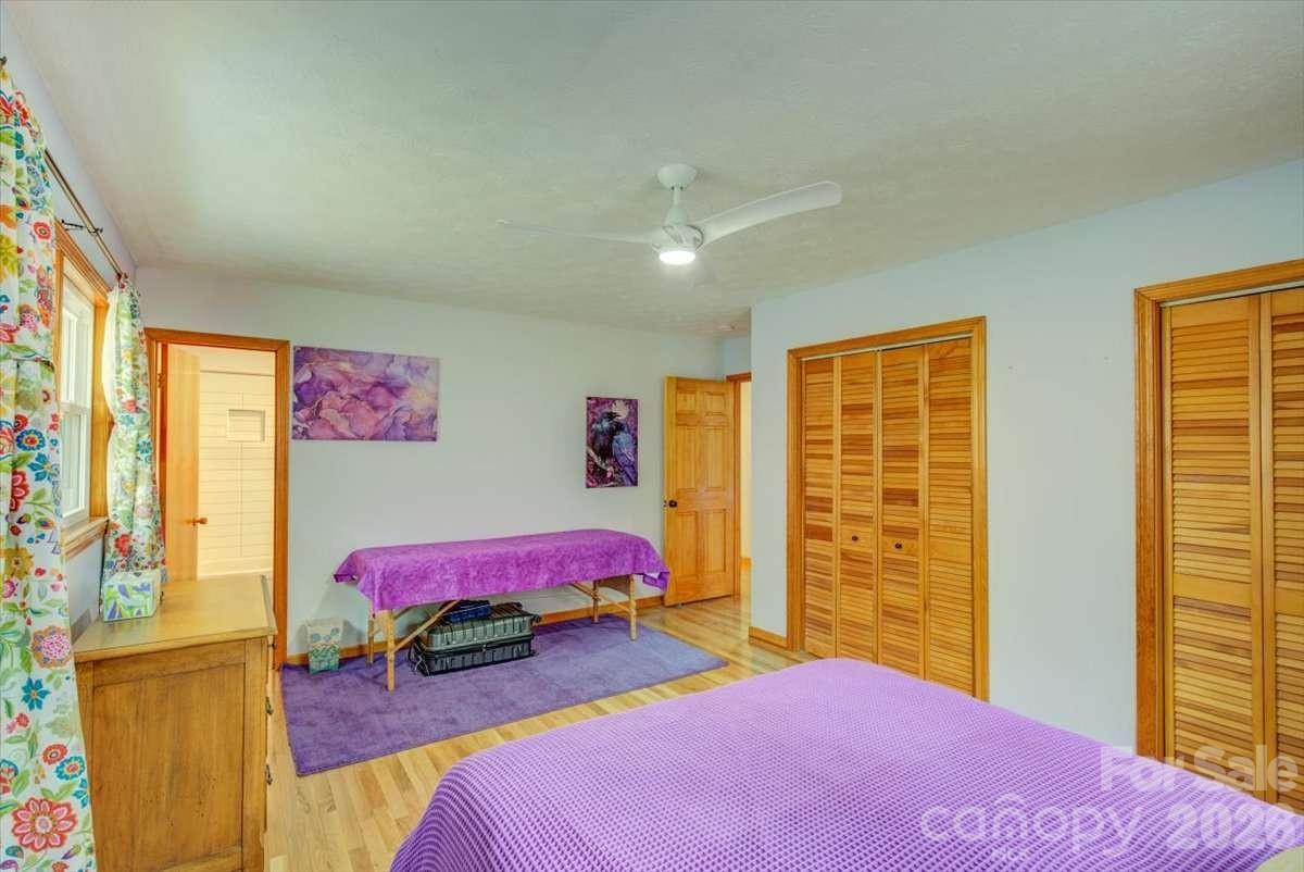 972 Harper Road — Hendersonville