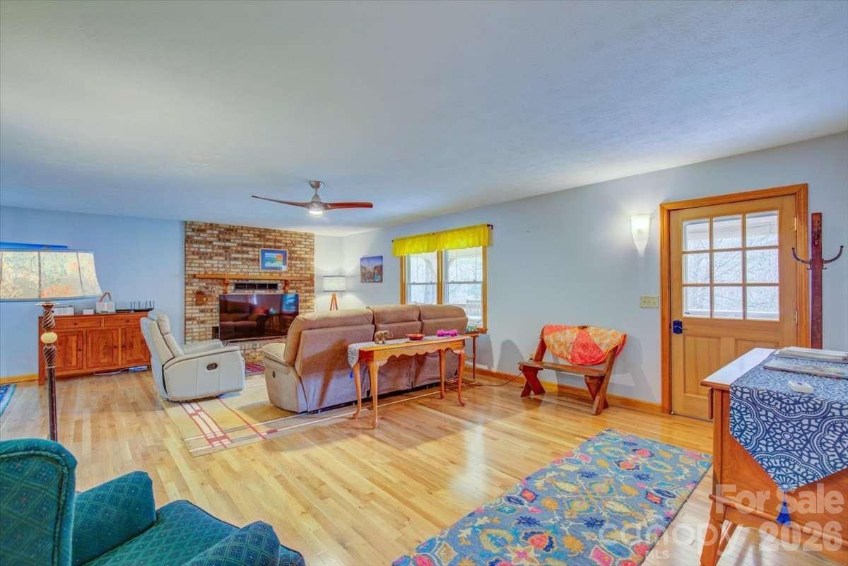 972 Harper Road — Hendersonville