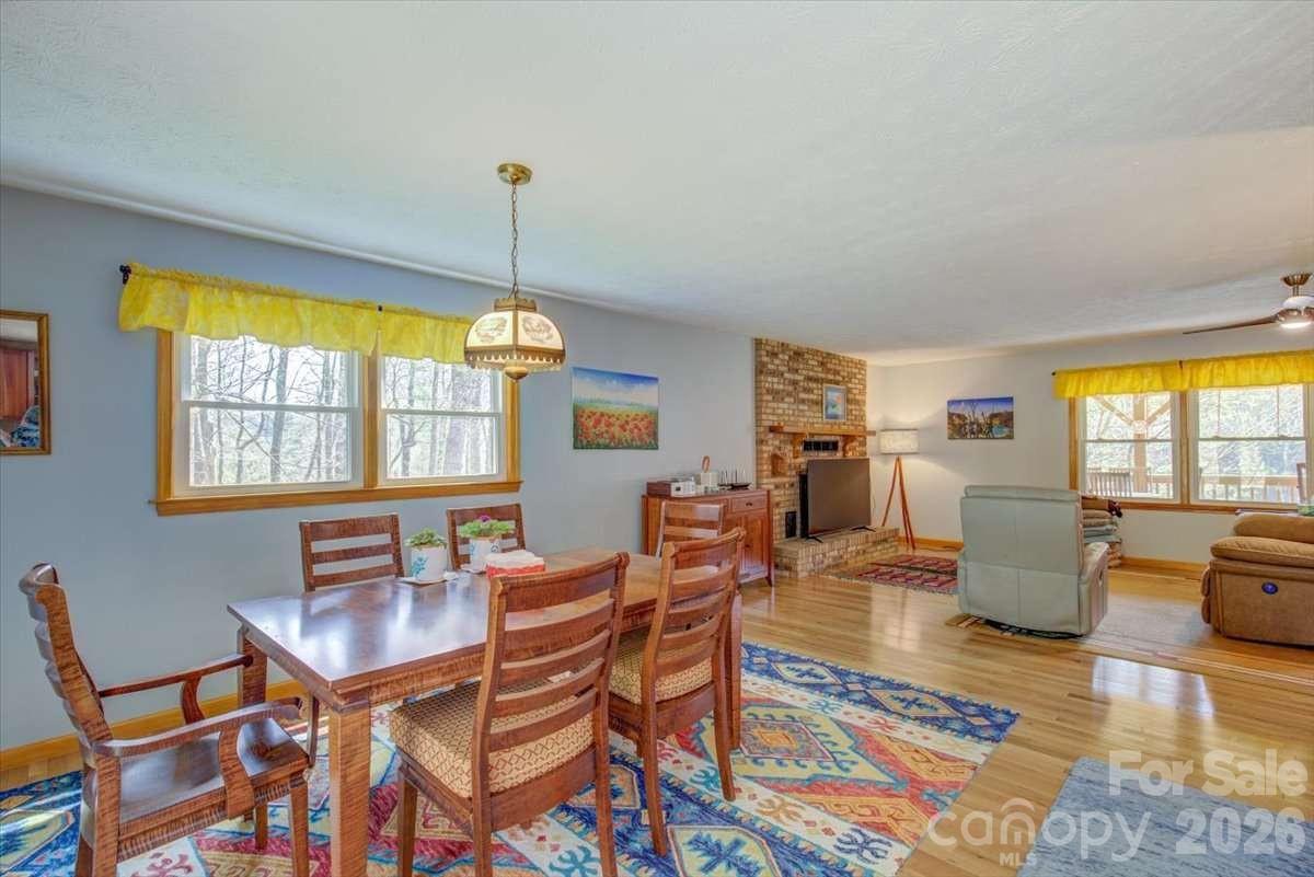 972 Harper Road — Hendersonville