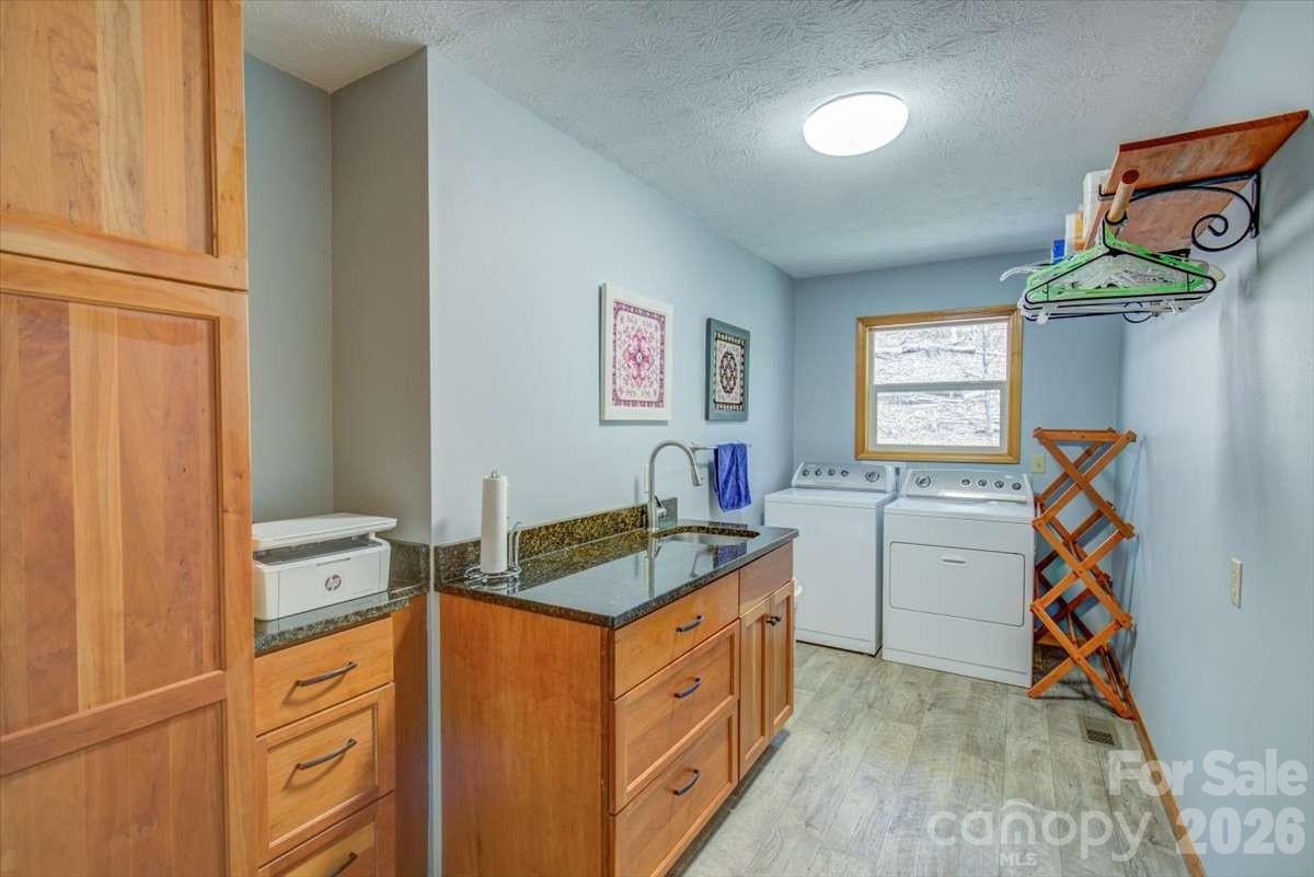972 Harper Road — Hendersonville