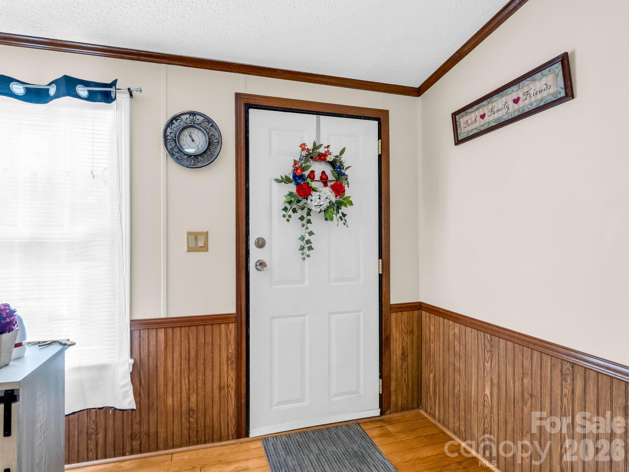 208 Oak Drive — Shelby