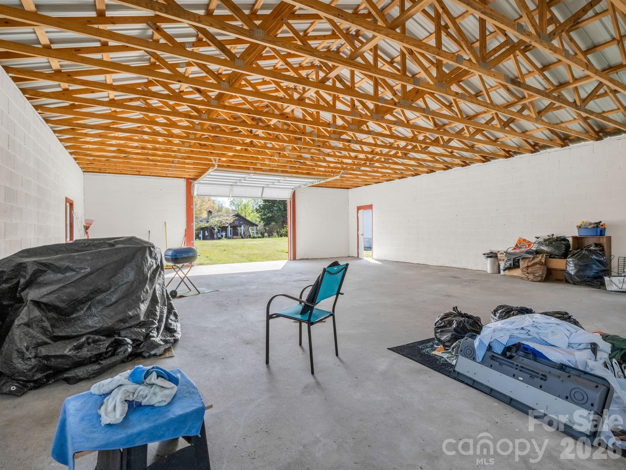 208 Oak Drive — Shelby