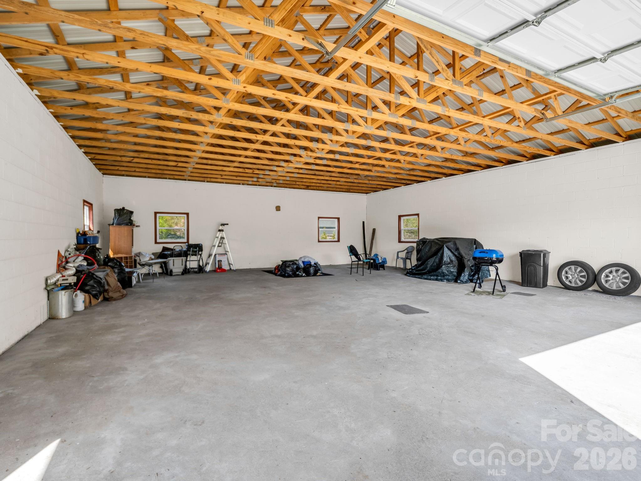 208 Oak Drive — Shelby