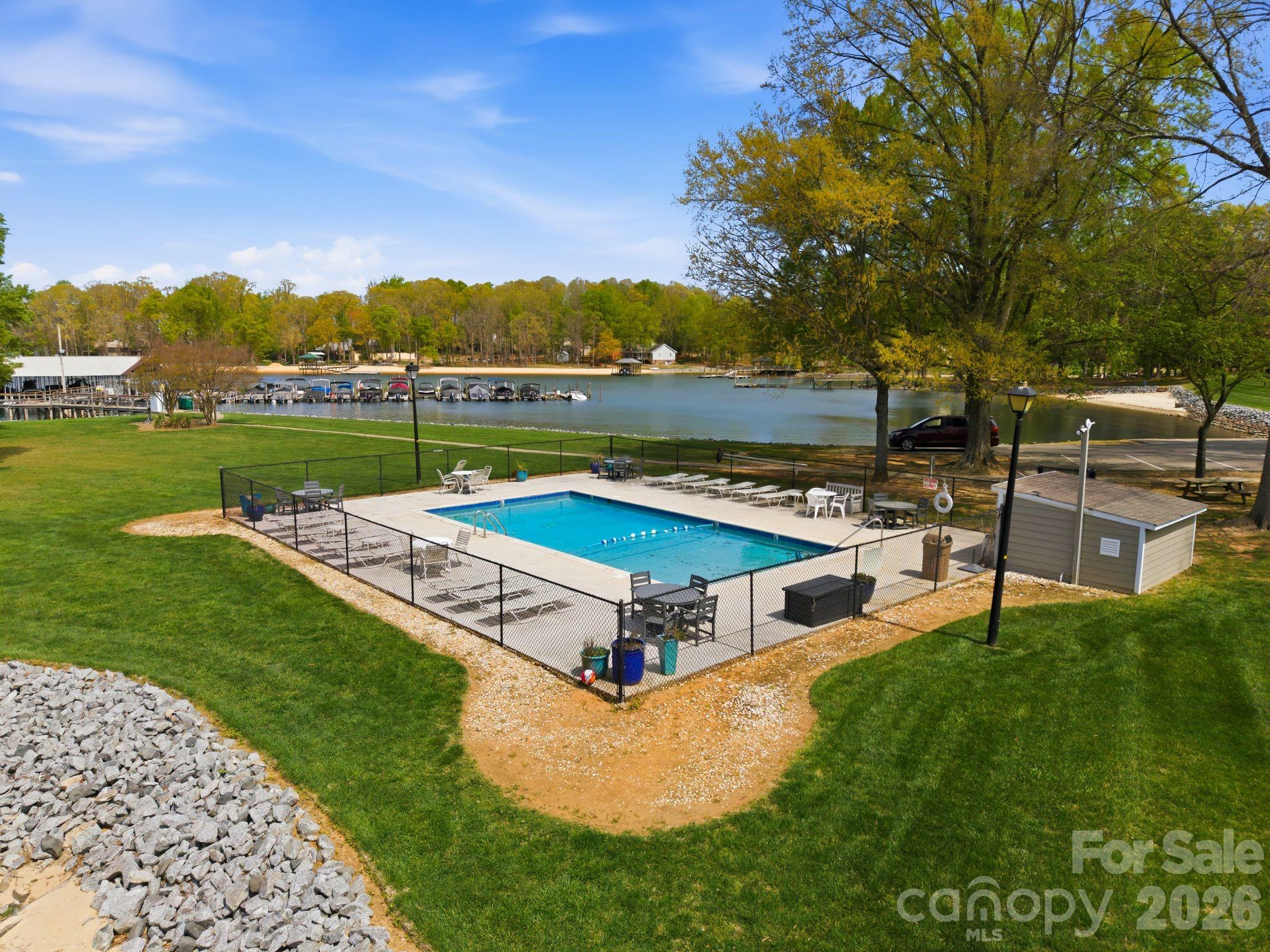 7613 Mariner Cove Drive — Cornelius