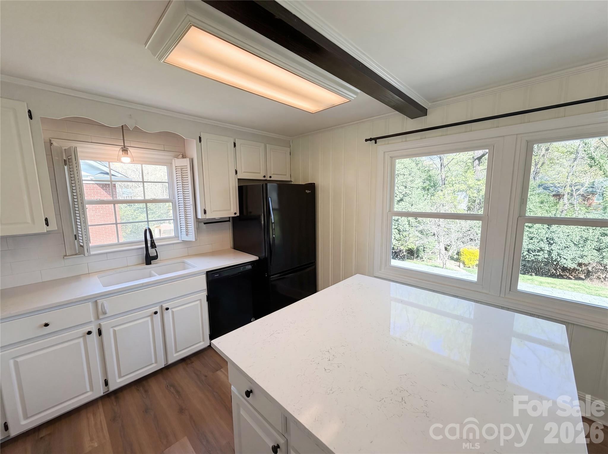 6621 Starcrest Drive — Charlotte