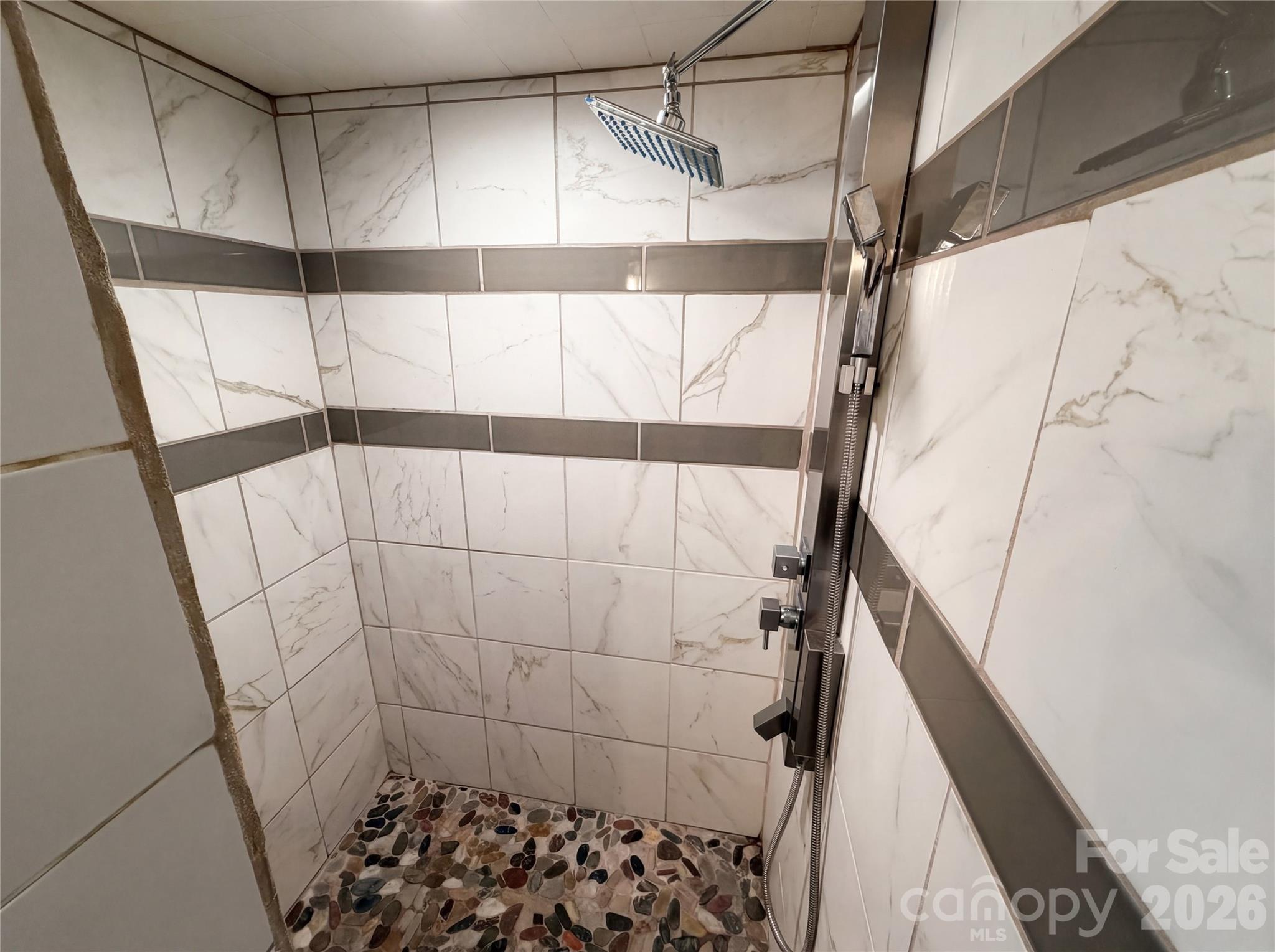 6621 Starcrest Drive — Charlotte