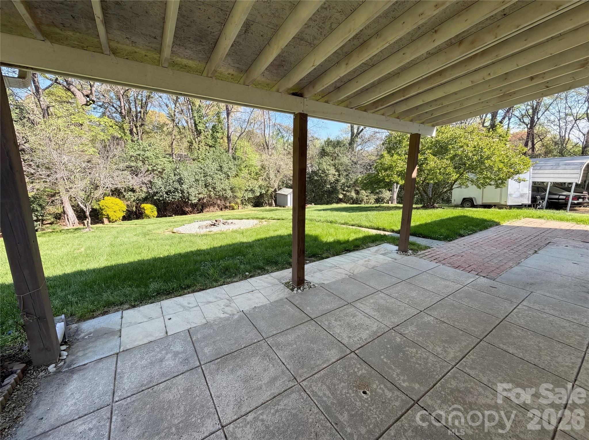 6621 Starcrest Drive — Charlotte