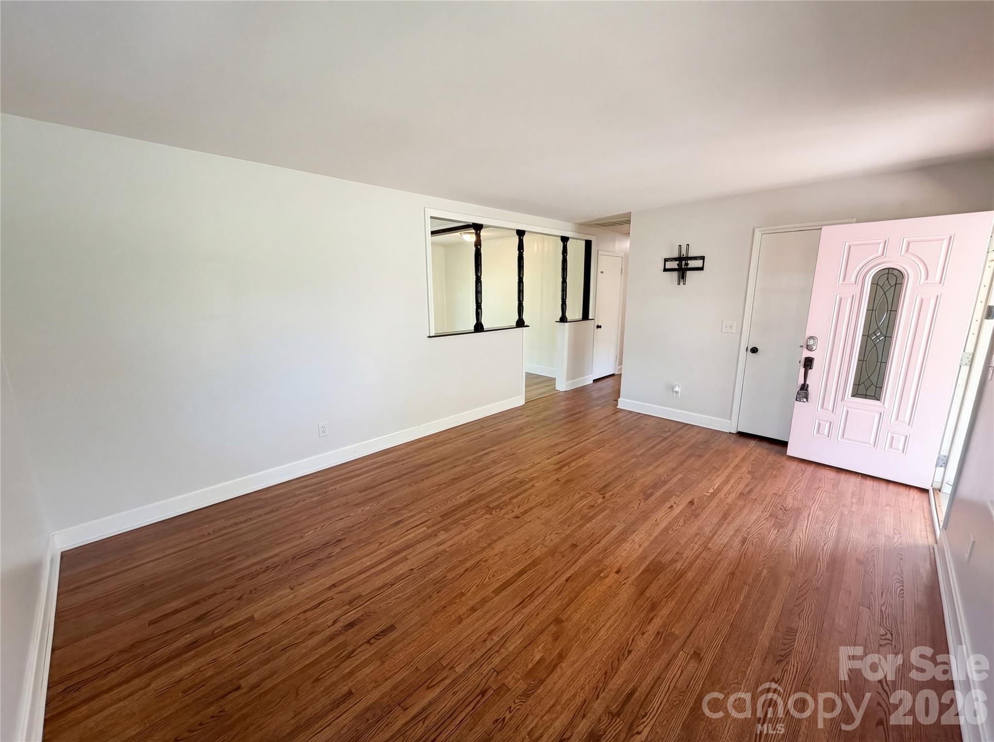 6621 Starcrest Drive — Charlotte