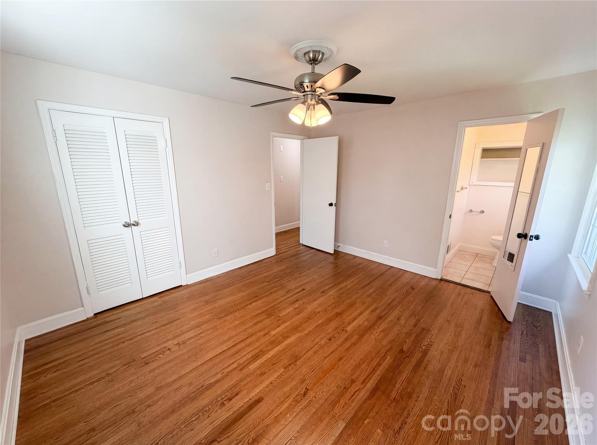 6621 Starcrest Drive — Charlotte