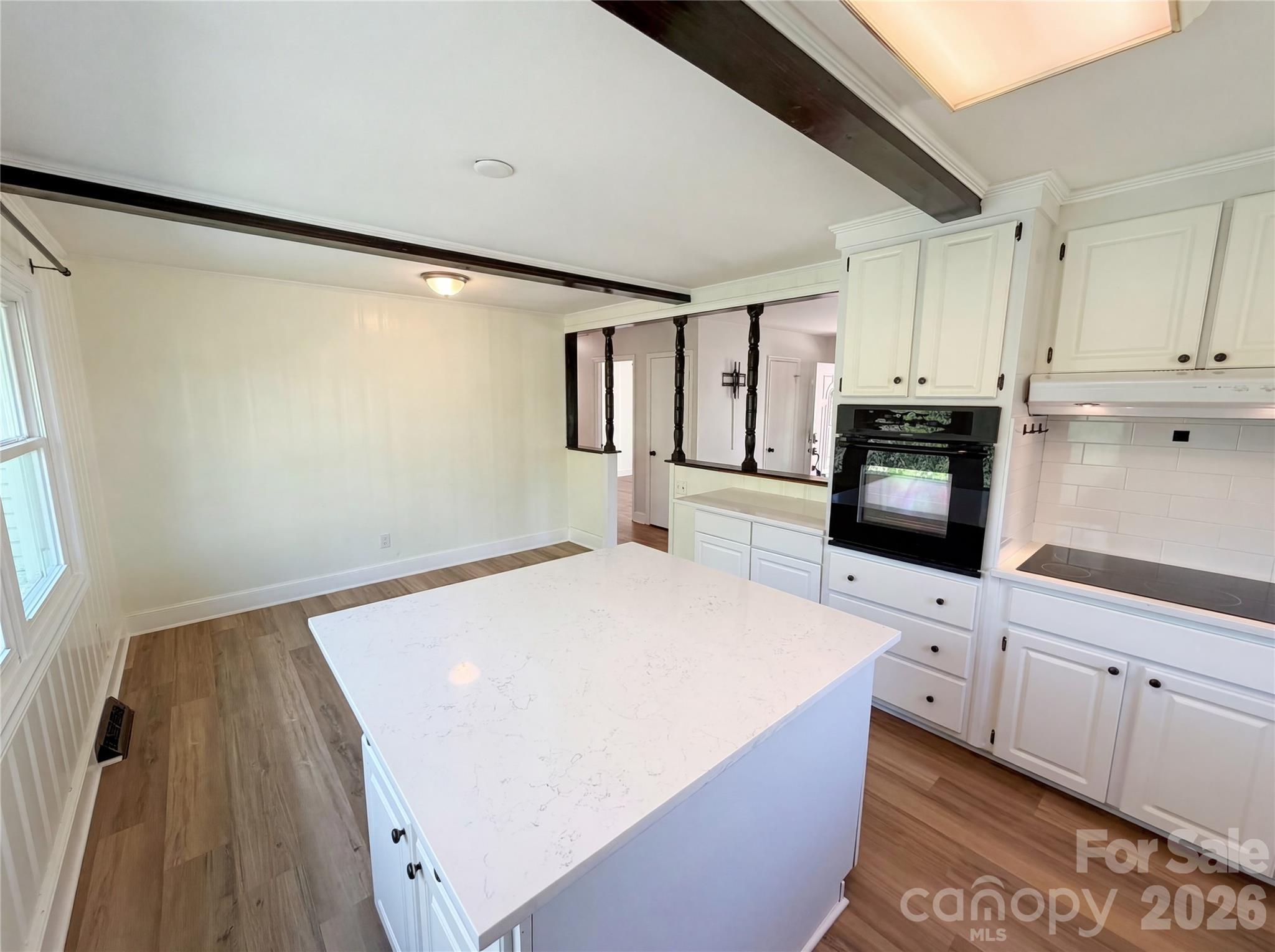 6621 Starcrest Drive — Charlotte