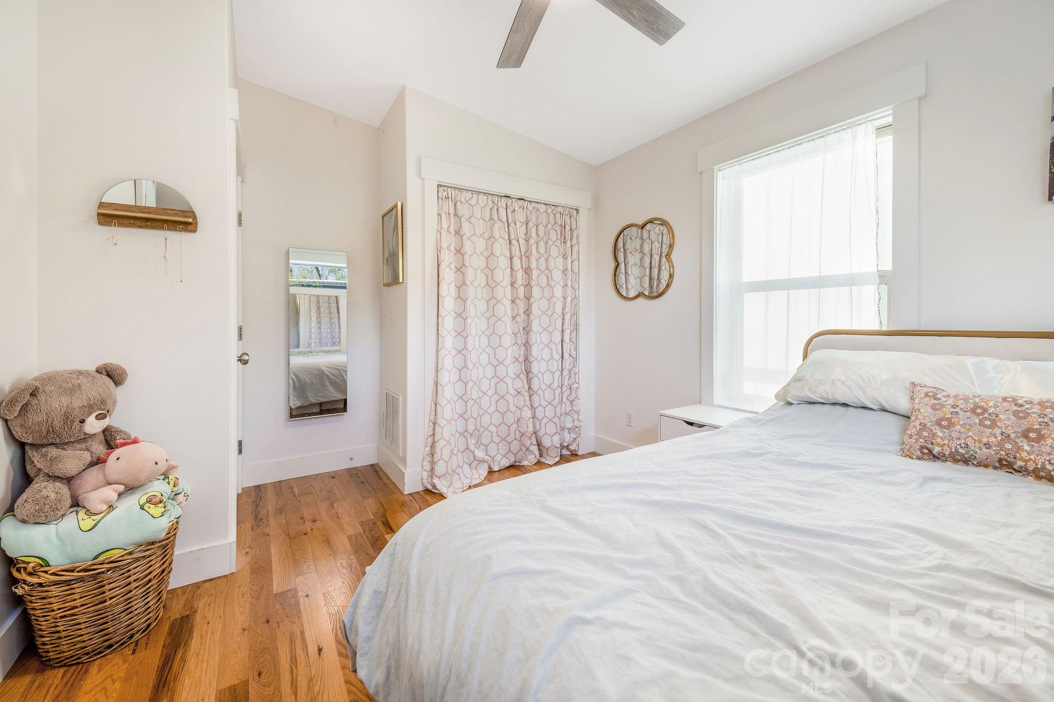 156 Bradley Street — Asheville