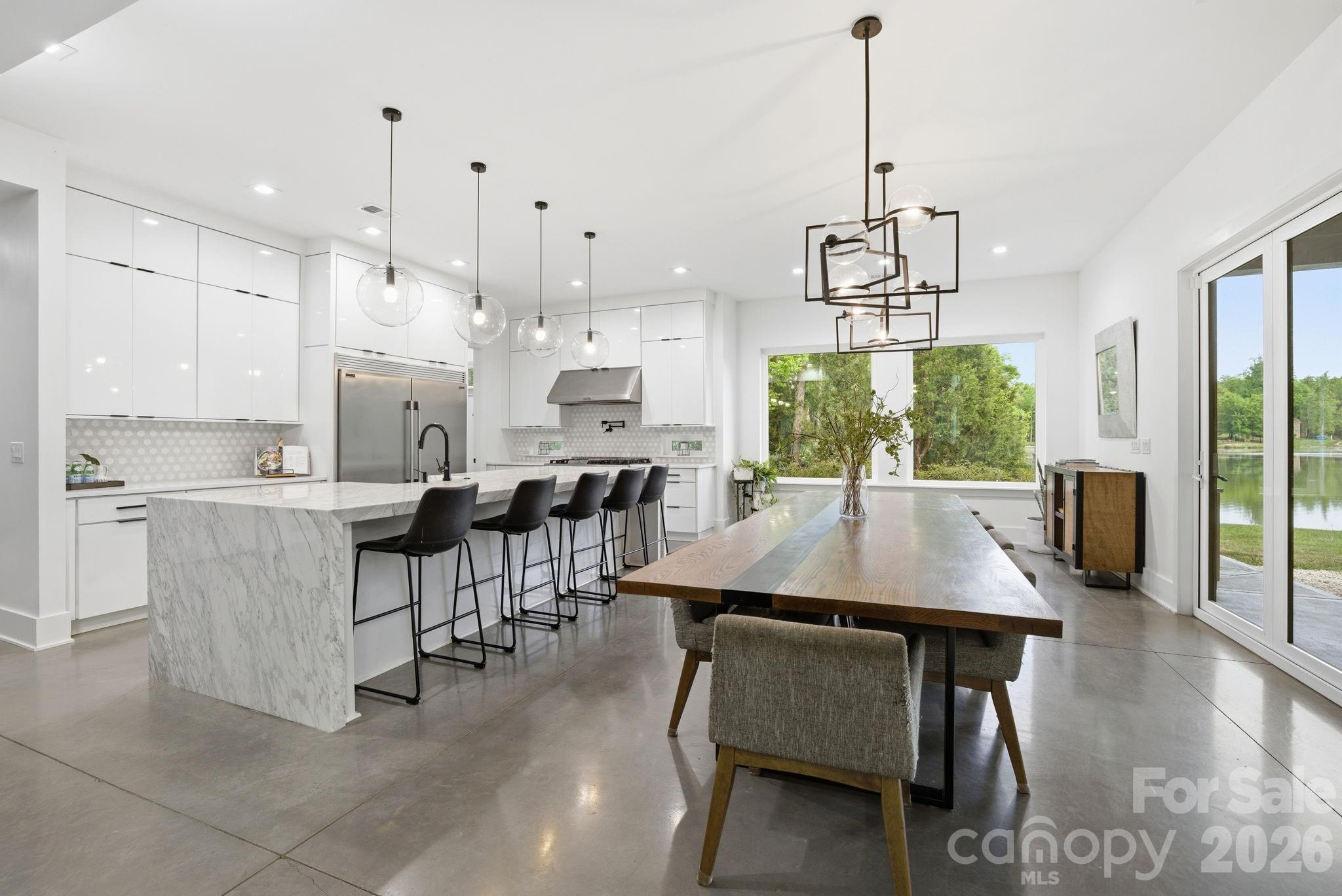4004 Oldstone Forest Drive — Waxhaw