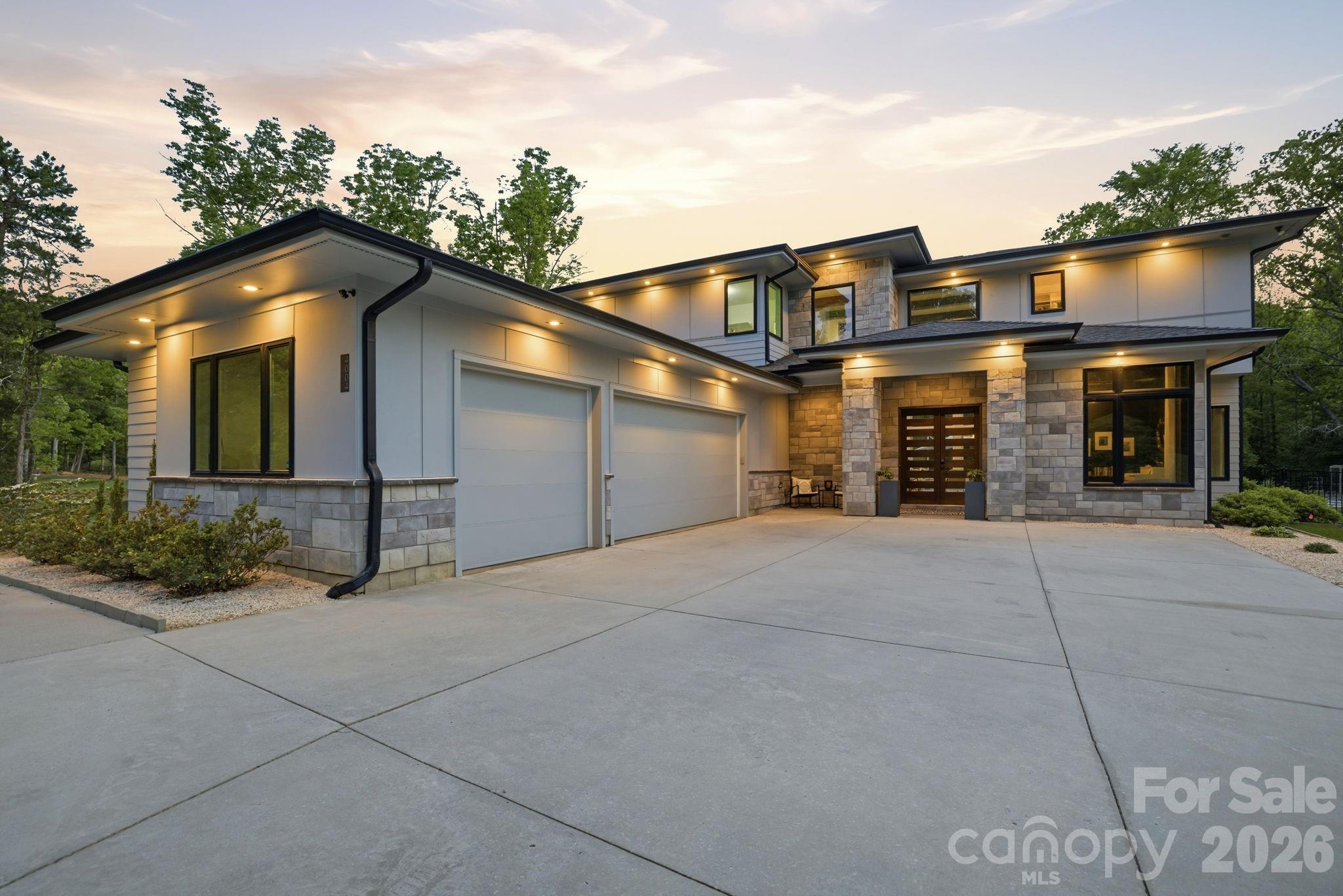 4004 Oldstone Forest Drive — Waxhaw