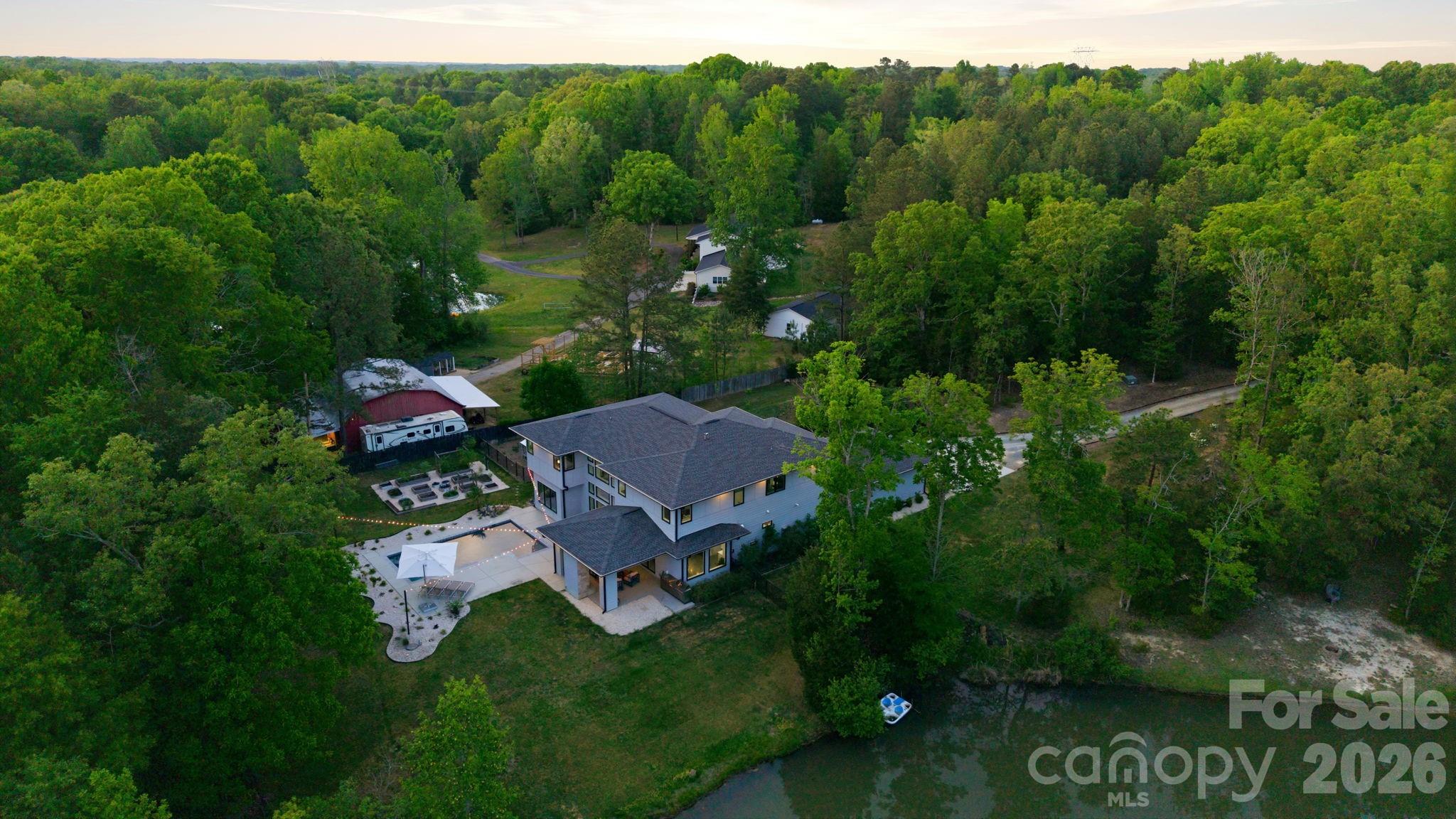 4004 Oldstone Forest Drive — Waxhaw